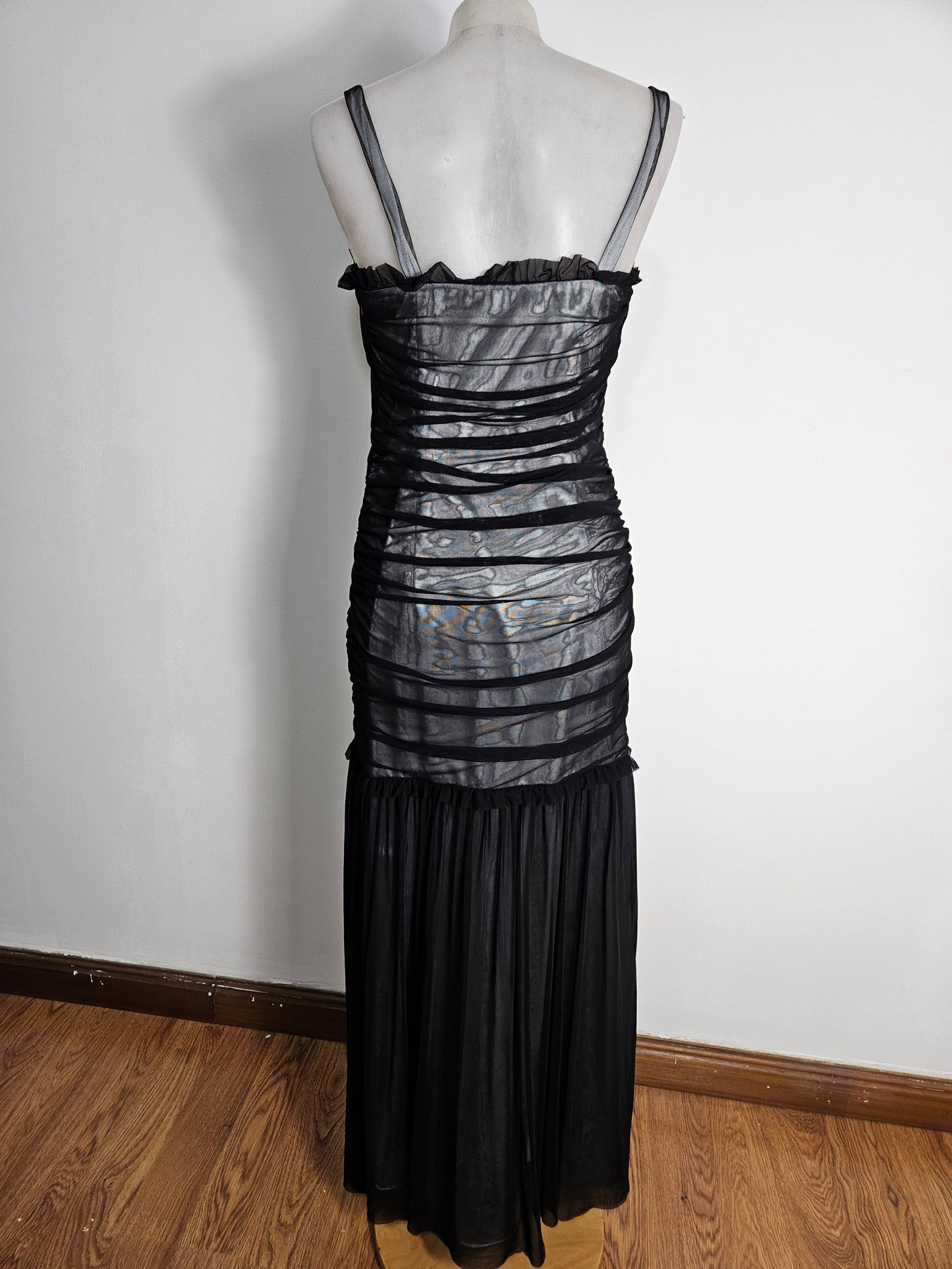 Maxi robe en voile plissée