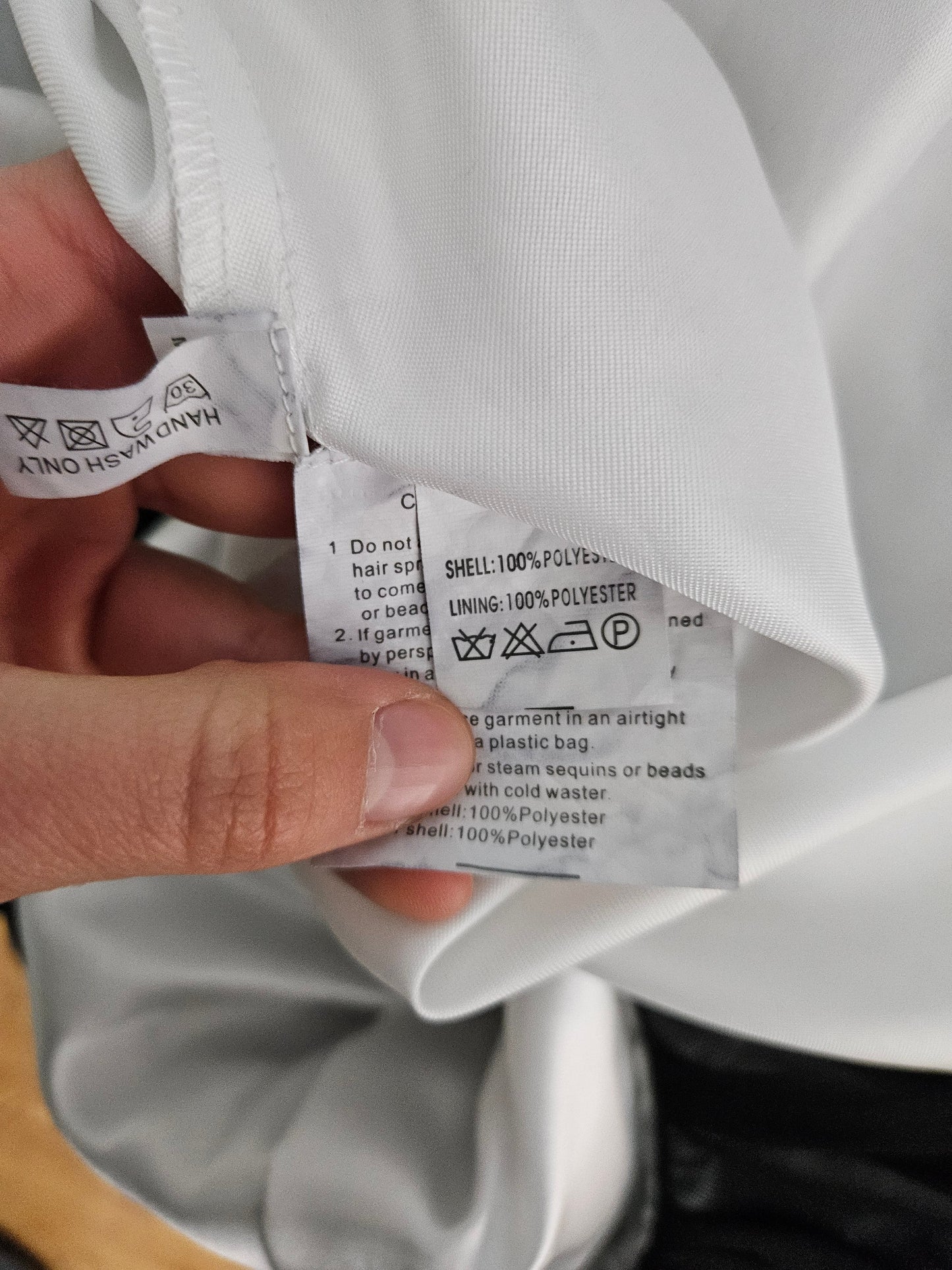 Maxi robe en voile plissée