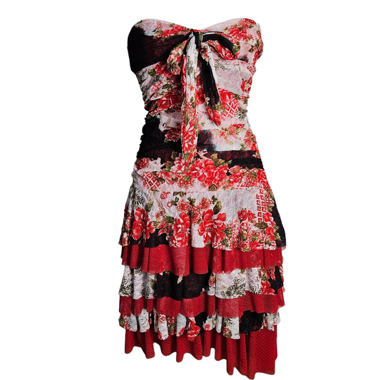 Robe bustier en dentelle fleurie