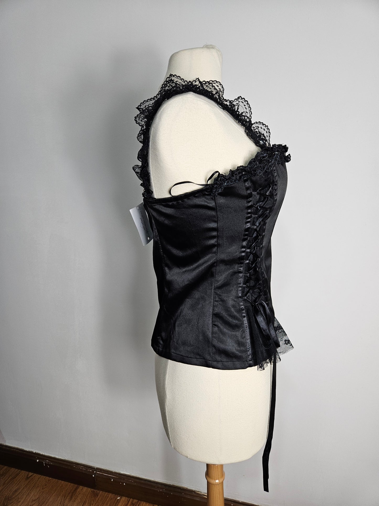 Haut esprit corset satiné noir