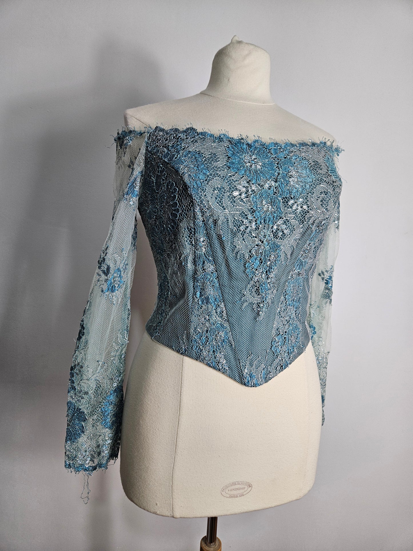 Bustier en dentelle bleu
