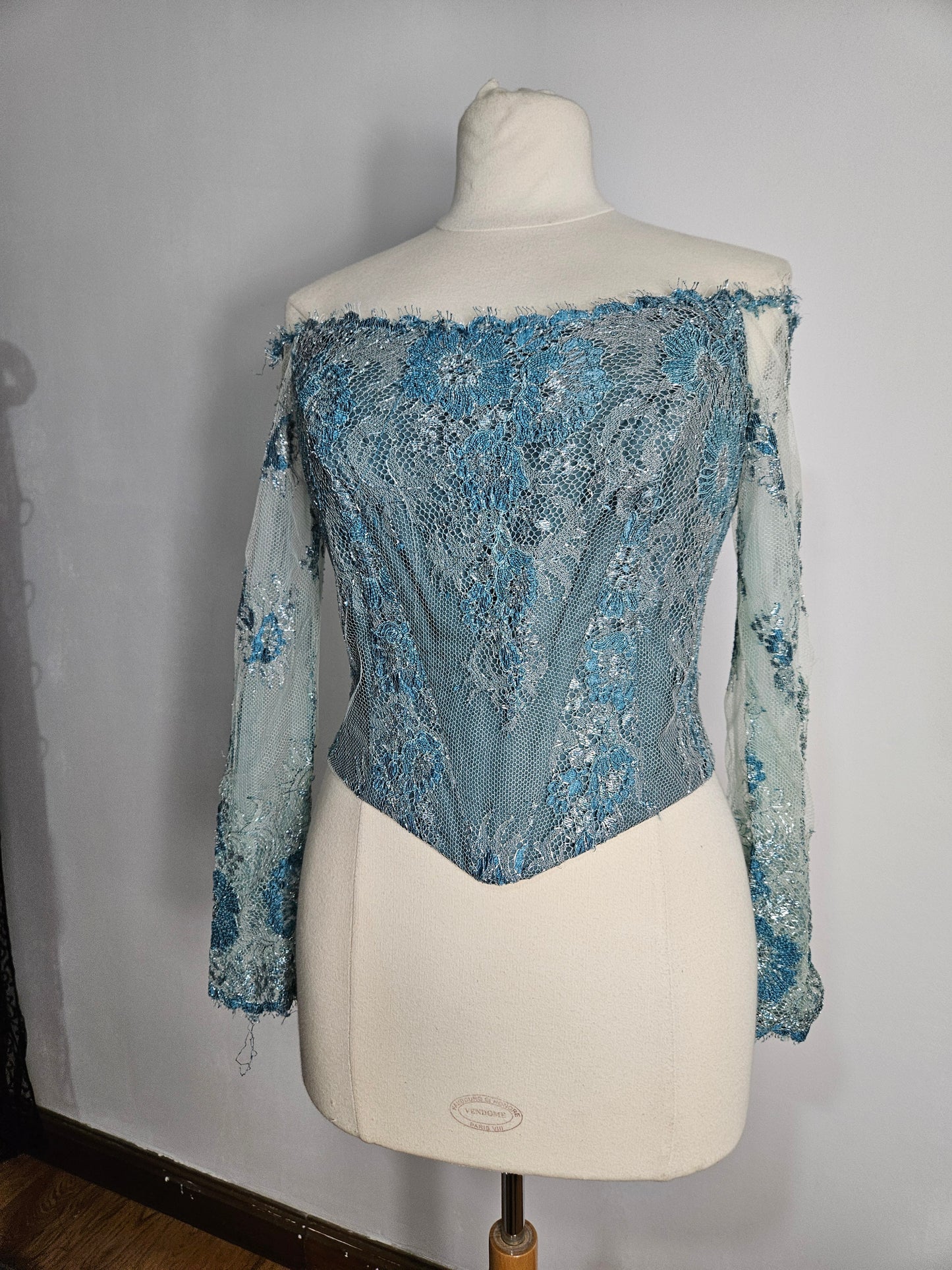 Bustier en dentelle bleu