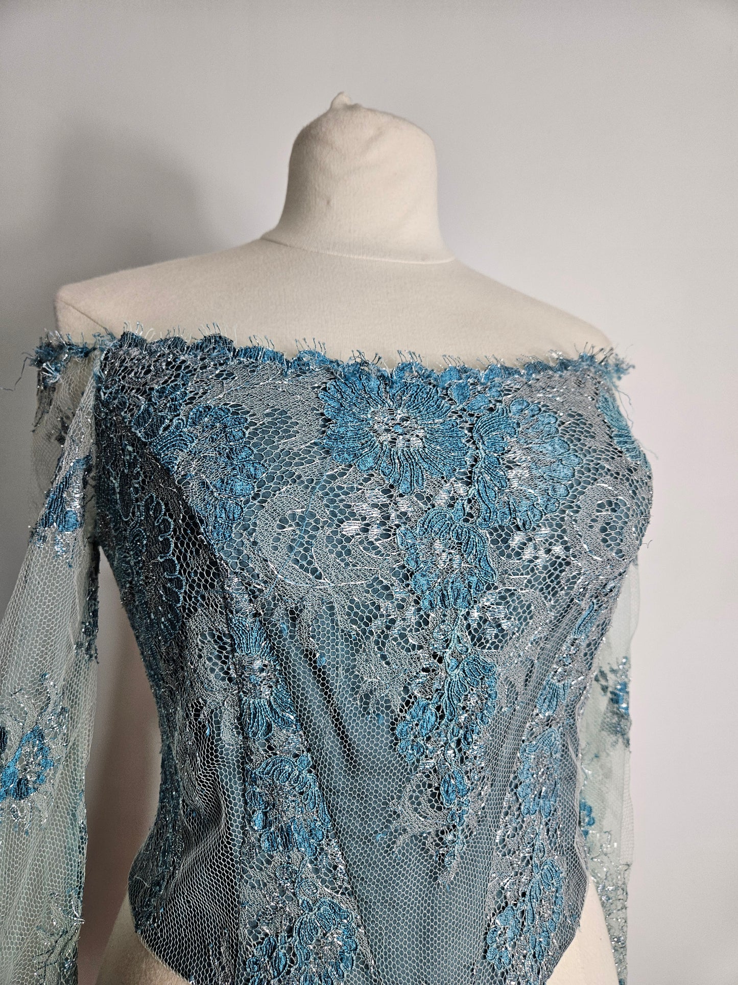 Bustier en dentelle bleu