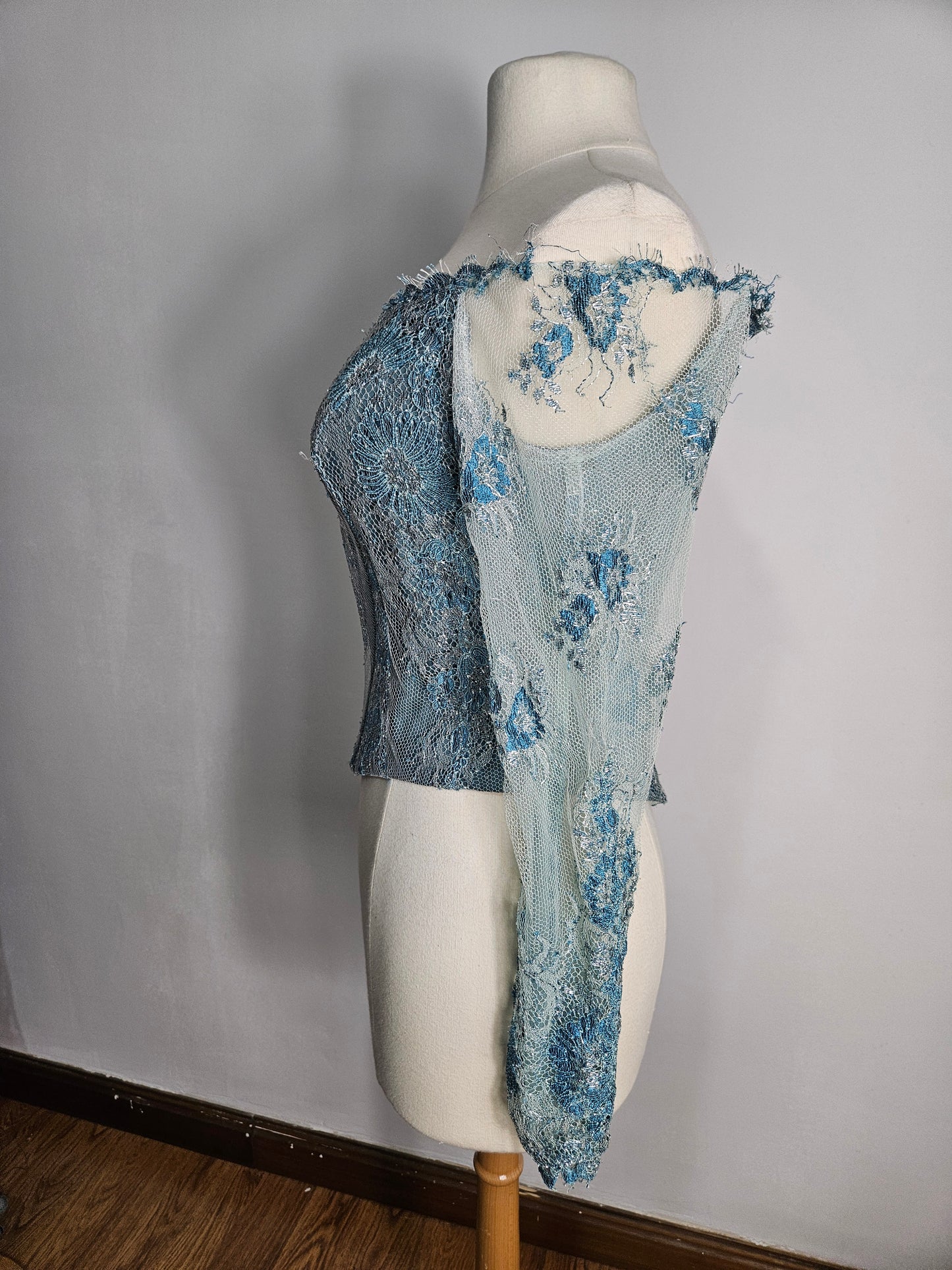 Bustier en dentelle bleu