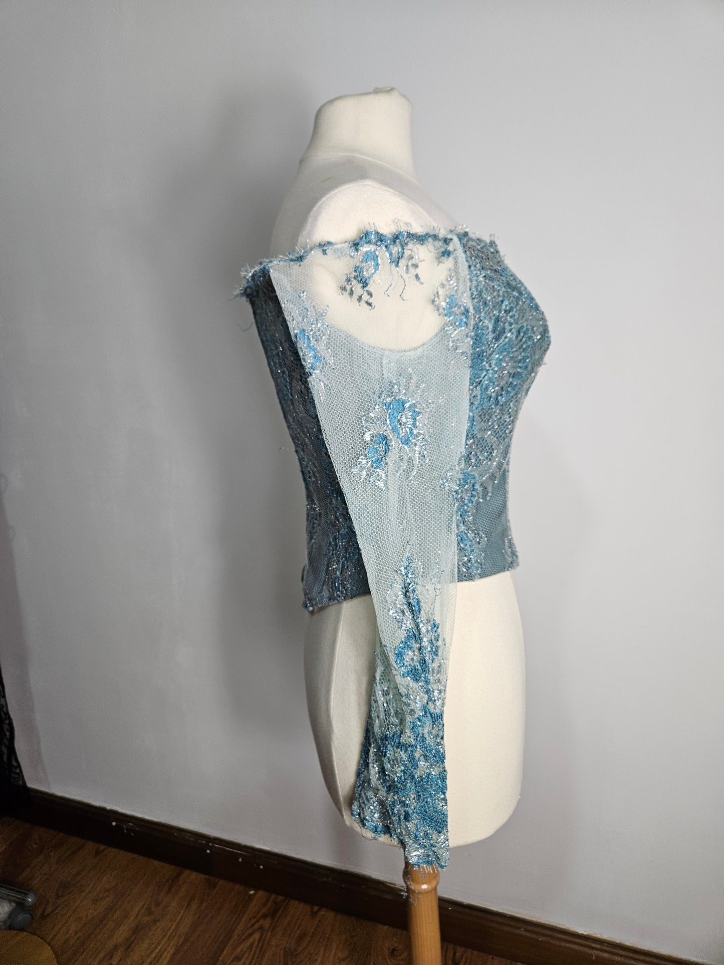 Bustier en dentelle bleu