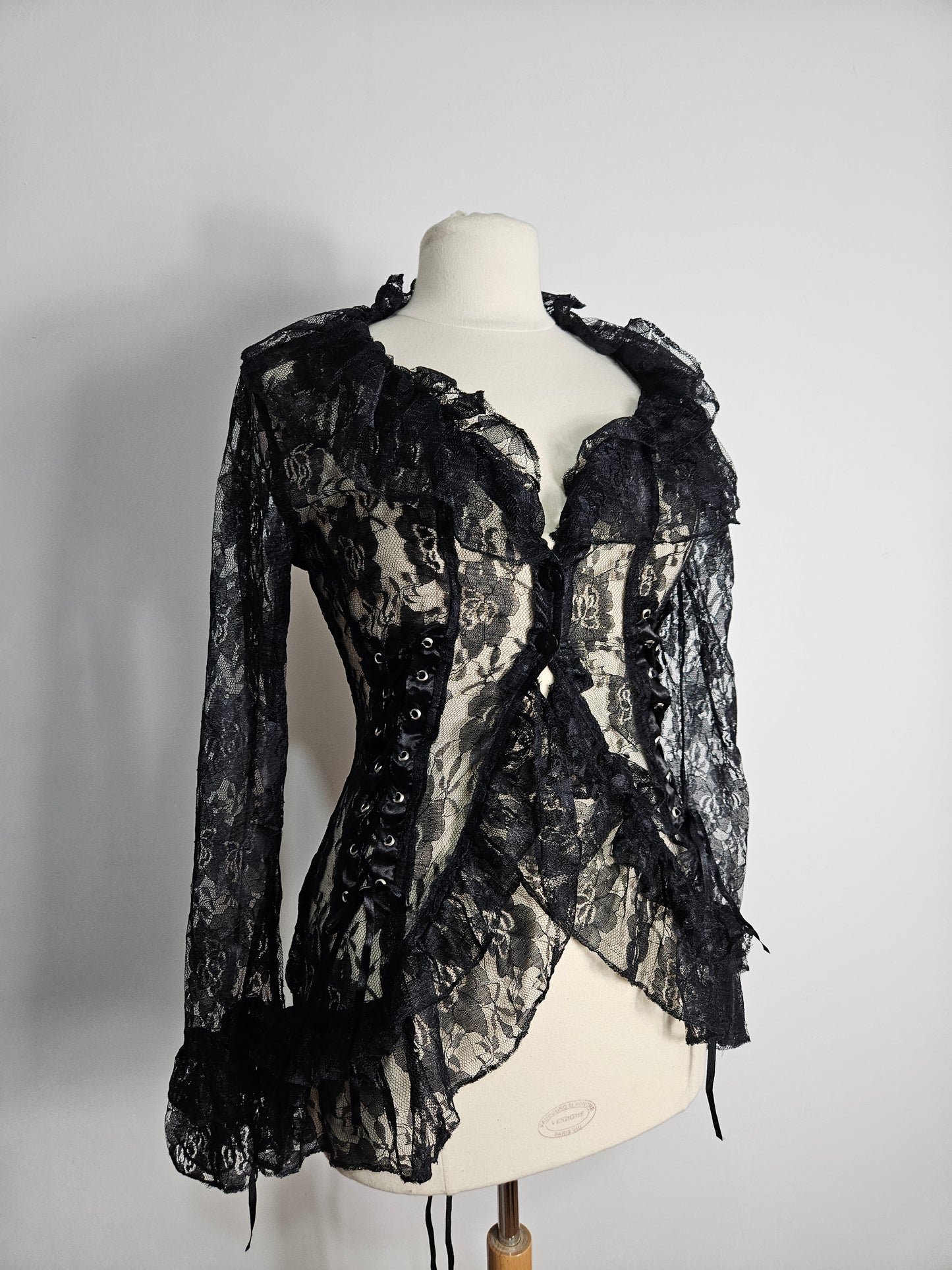 Chemisier en dentelle à laçage