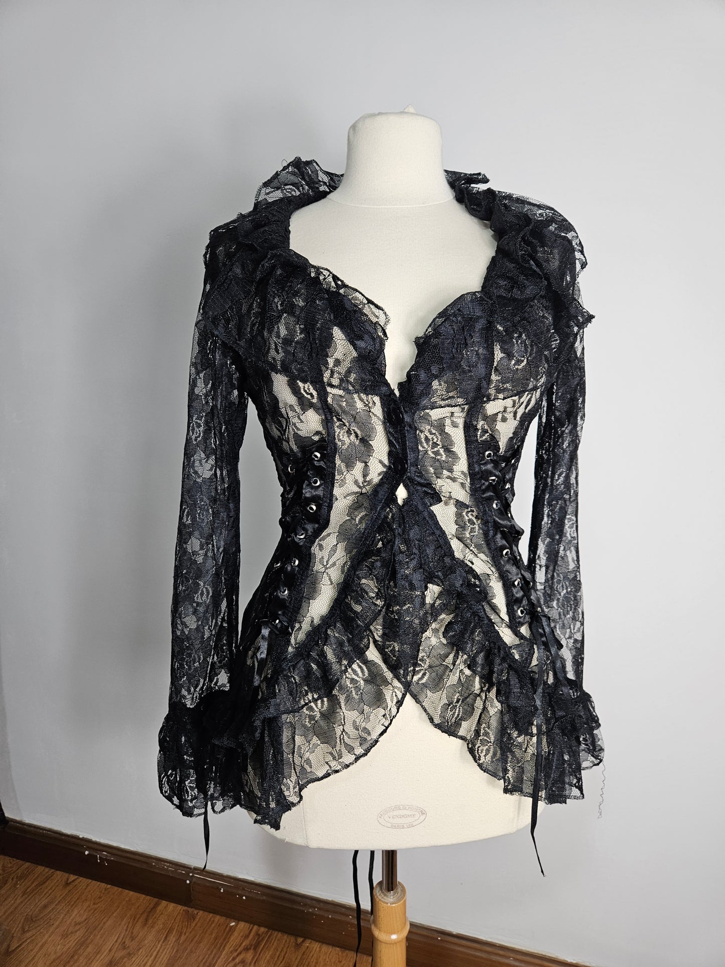 Chemisier en dentelle à laçage