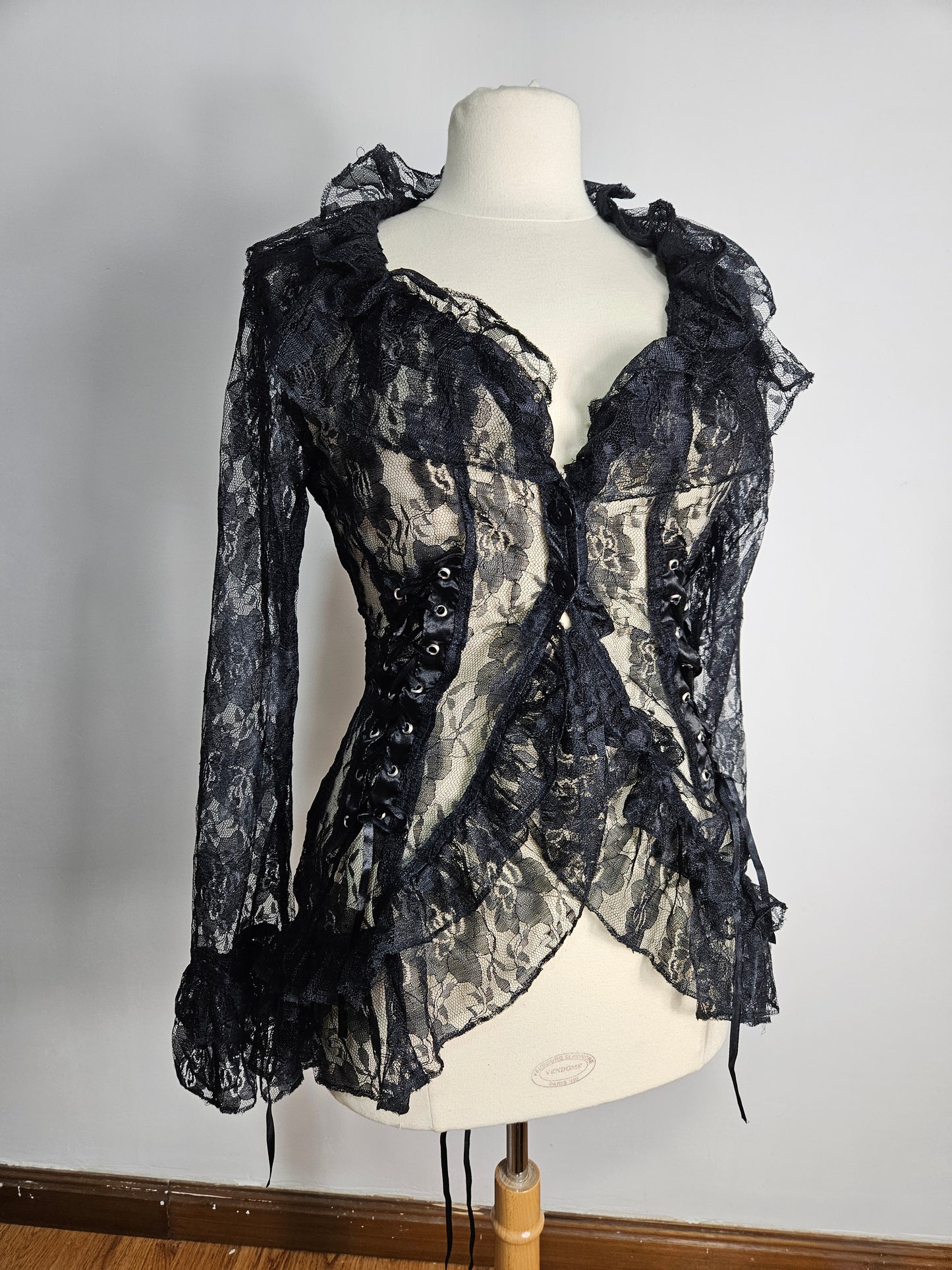 Chemisier en dentelle à laçage