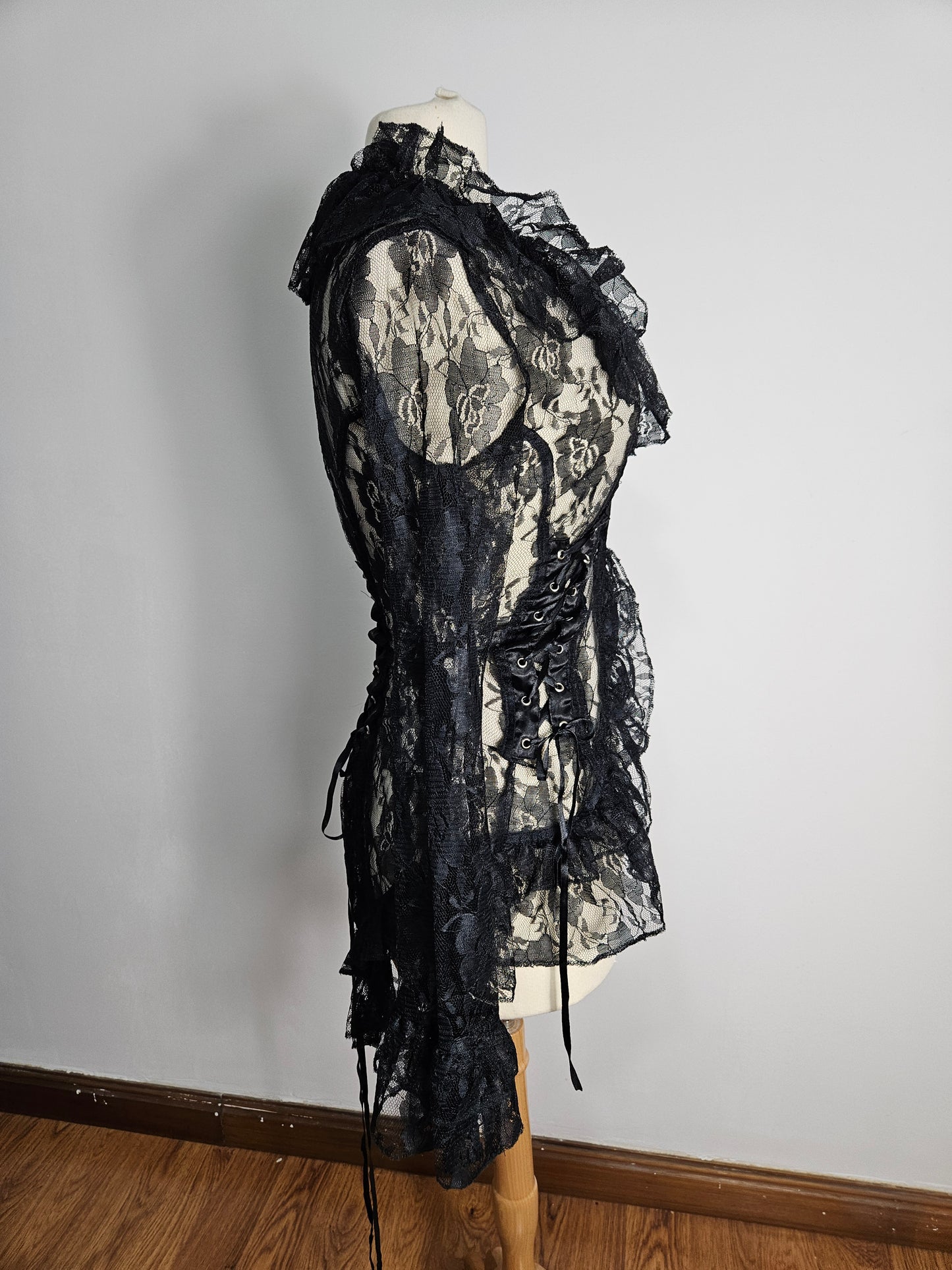 Chemisier en dentelle à laçage