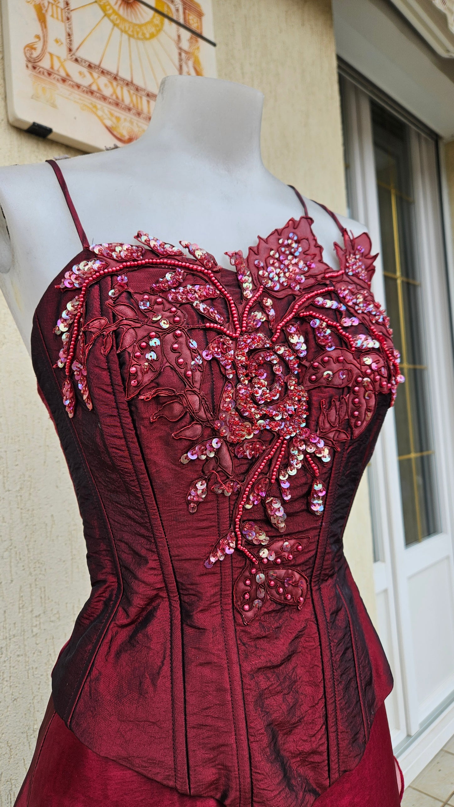 Burgundy satin and embroidered set