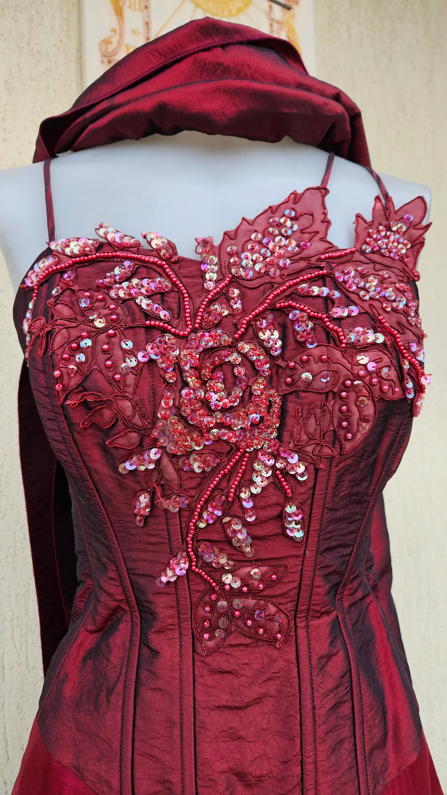 Burgundy satin and embroidered set