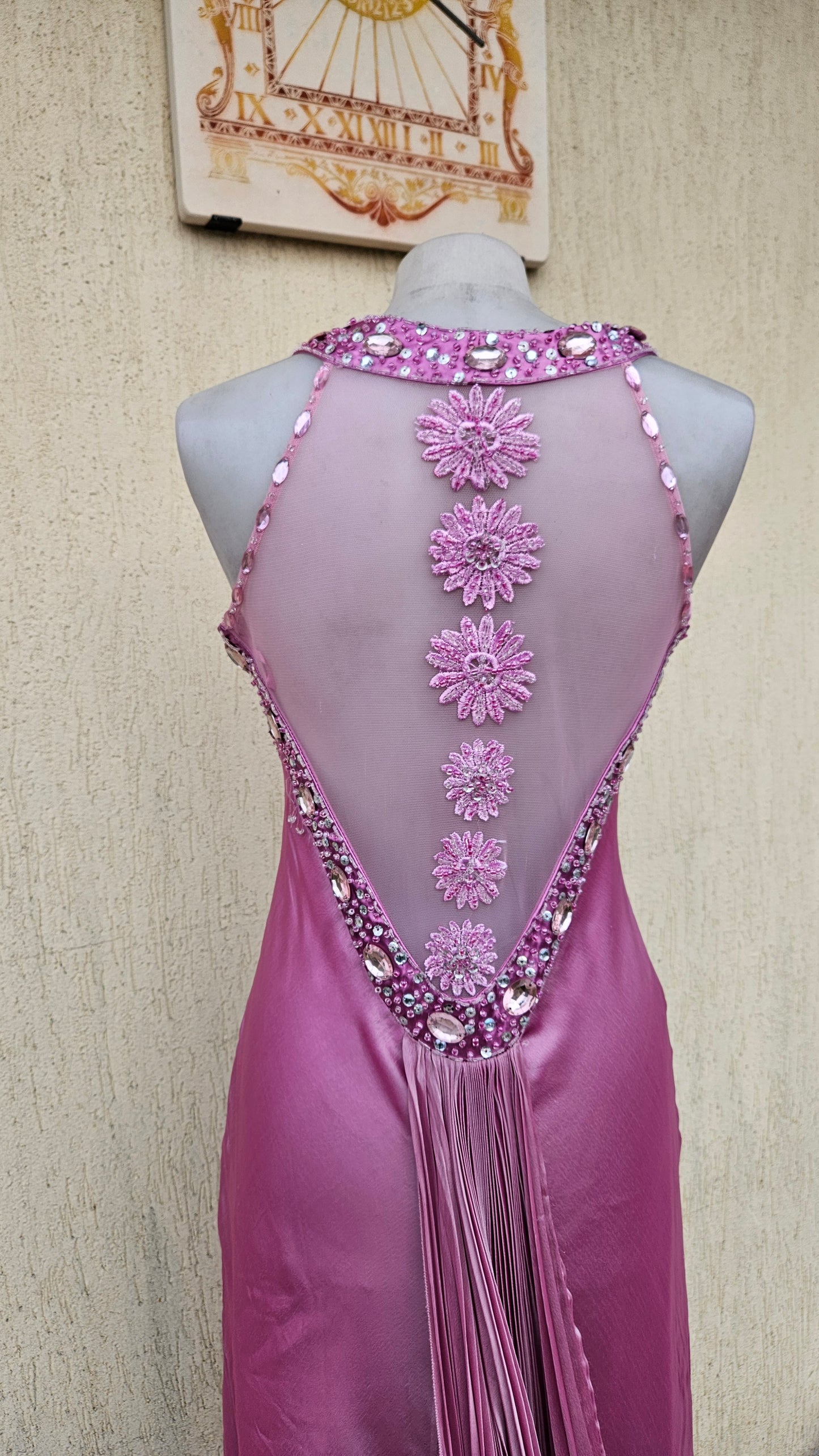 Long pink backless dress