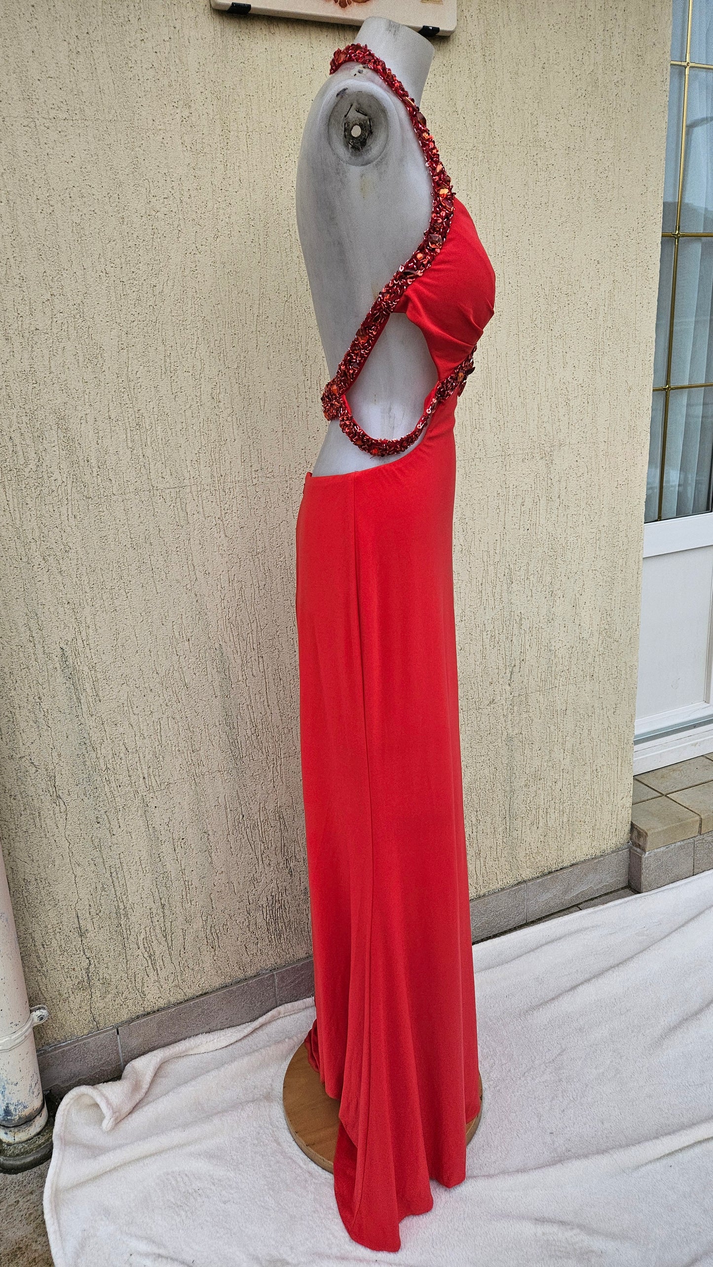 Red backless dress