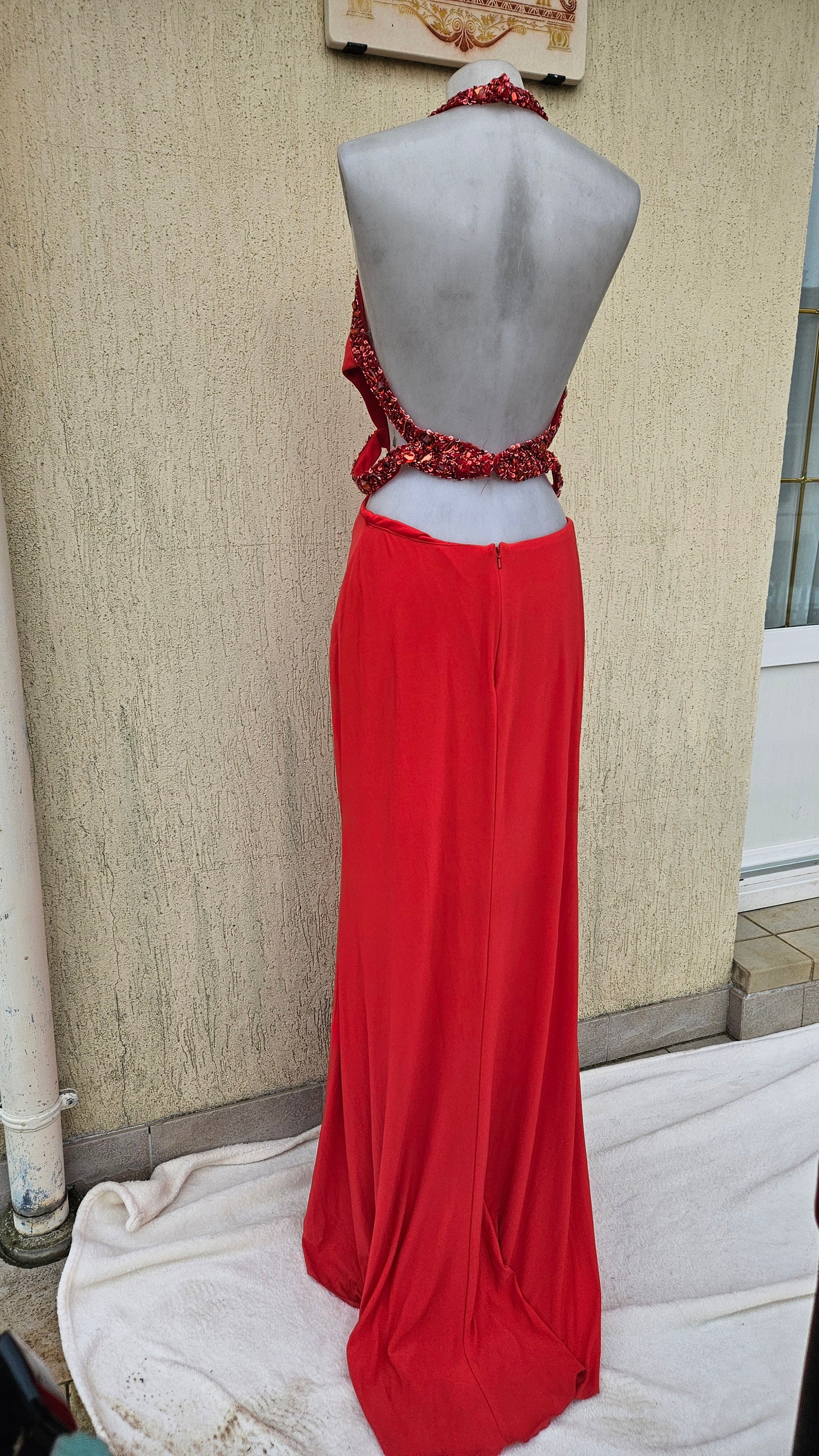 Red backless dress