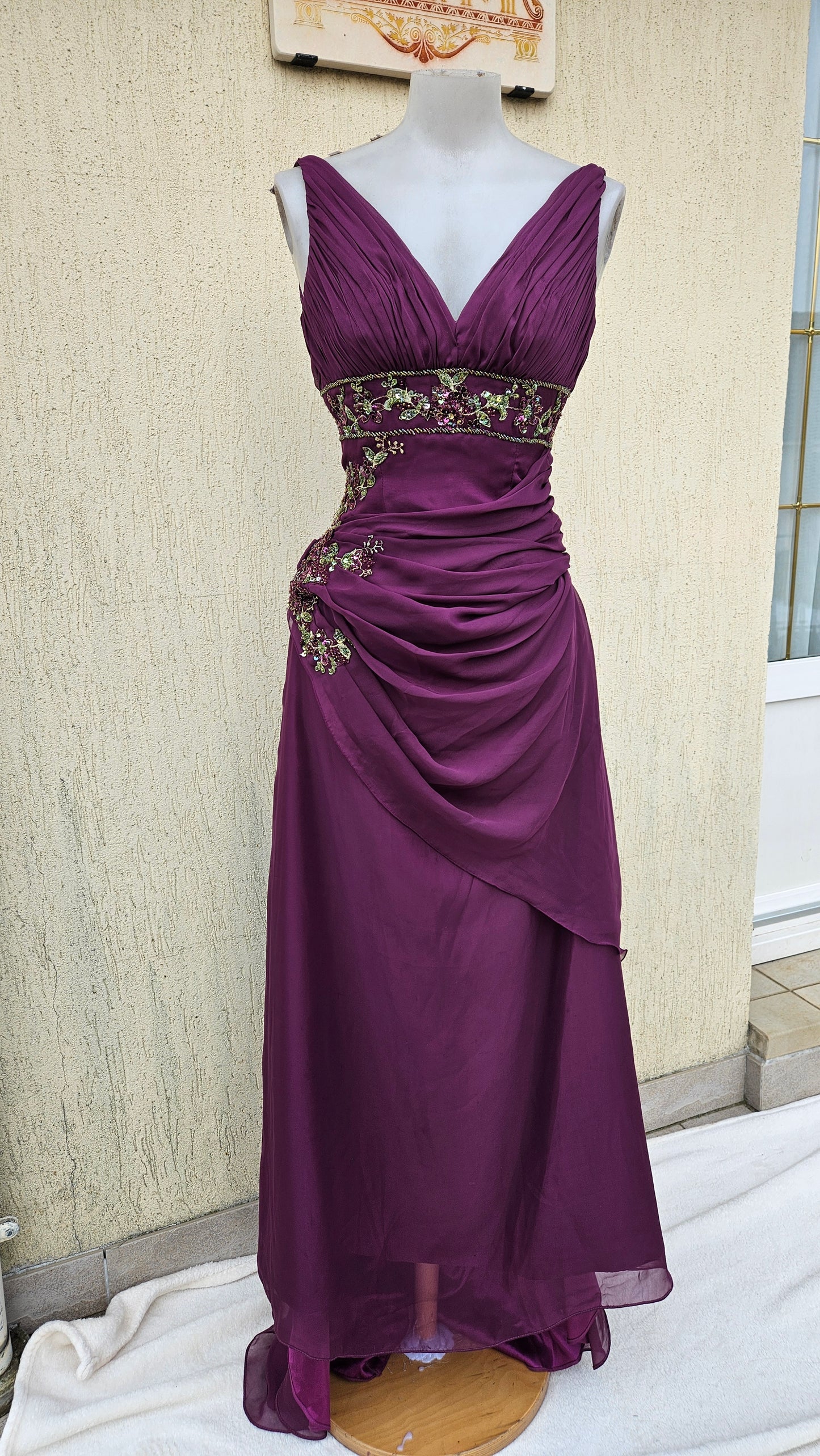 Maxi robe brodée violette