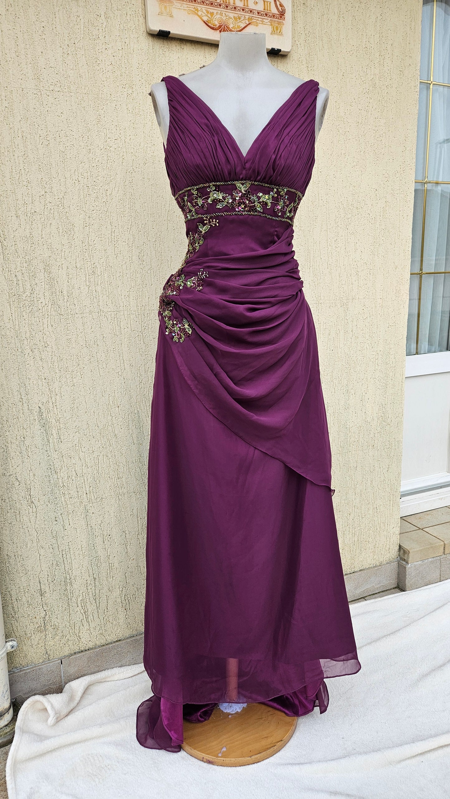 Maxi robe brodée violette