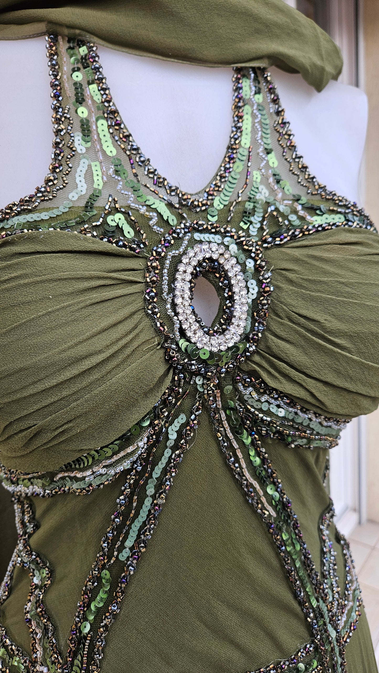 Maxivestido de seda bordado