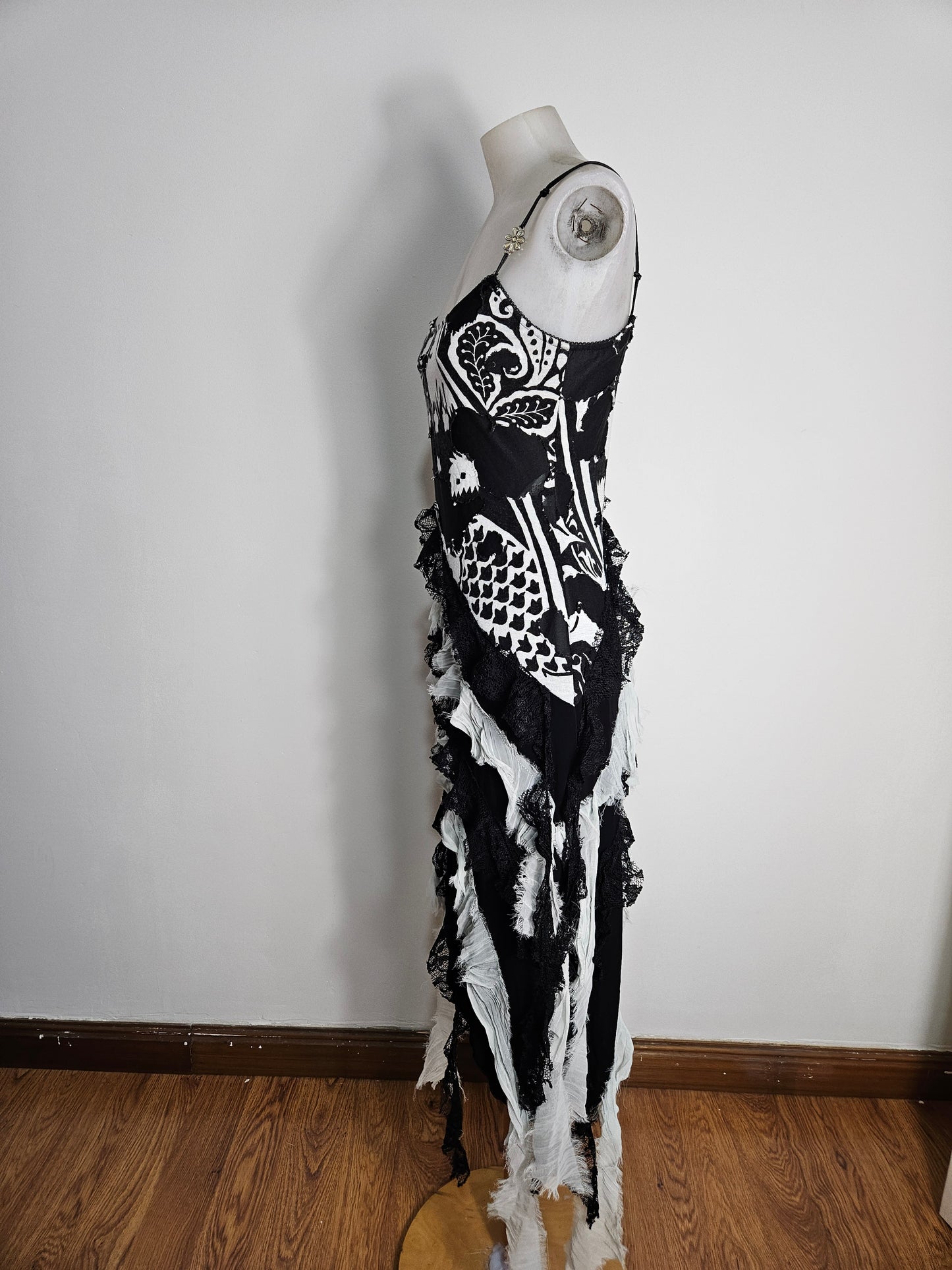 Robe déstructurée noire et blanche