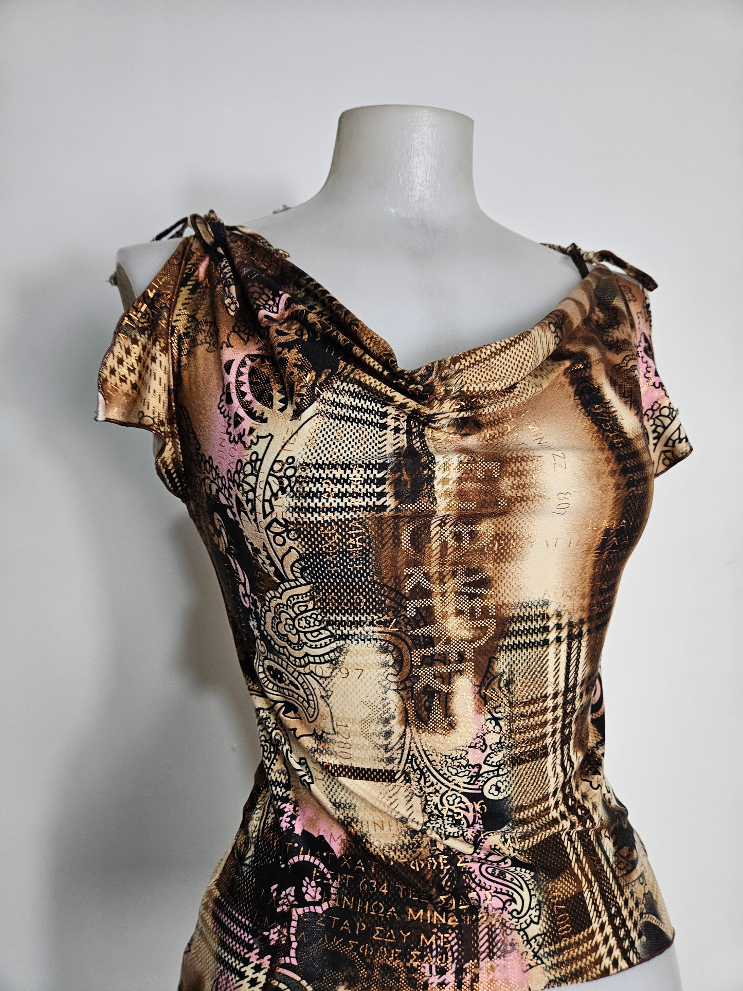 Haut col bénitier marron et beige