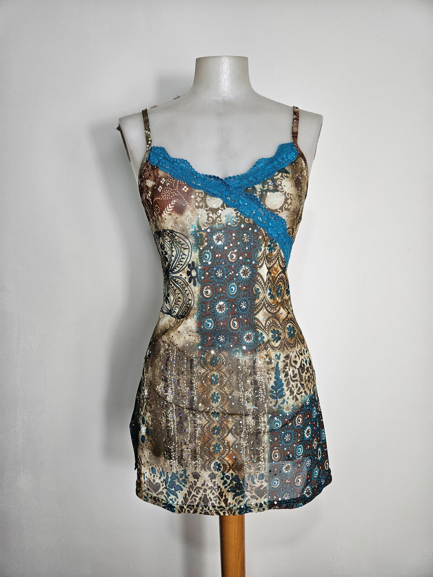 Haut en voile et strass marron & bleu