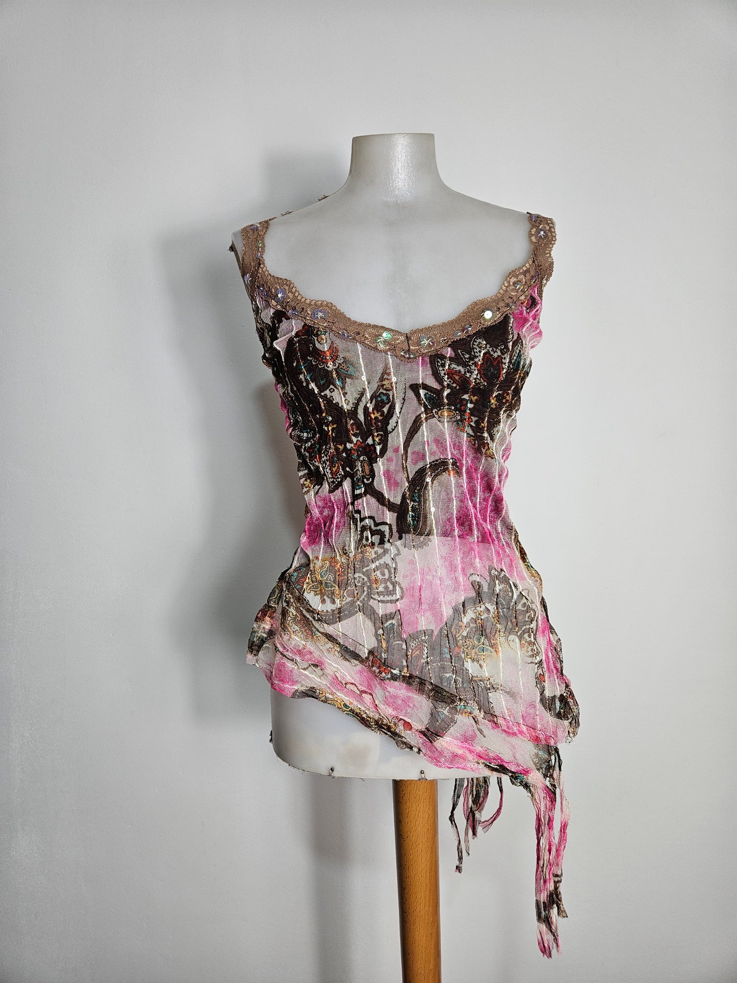 Haut asymétrique en voile et sequins