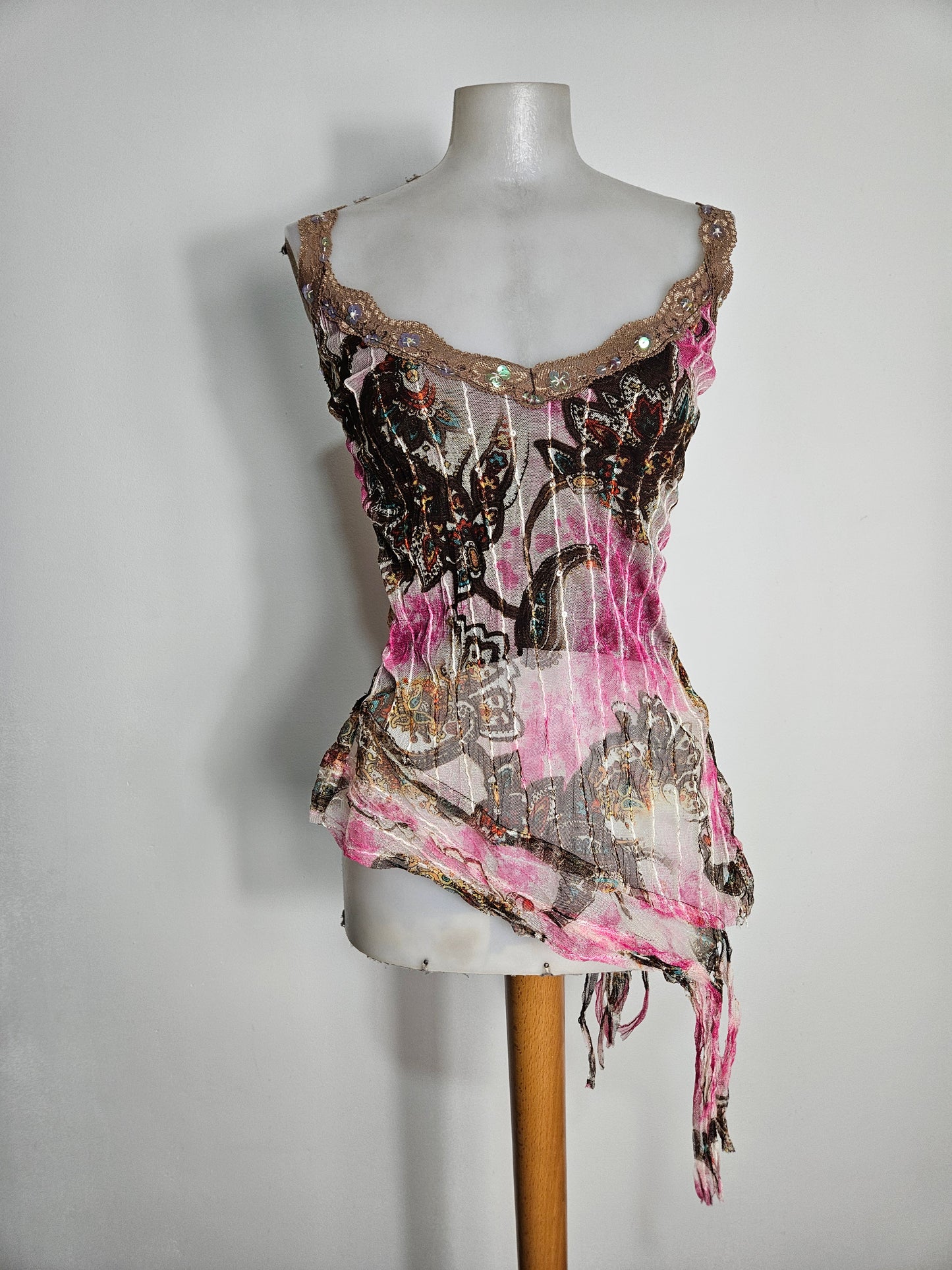 Haut asymétrique en voile et sequins