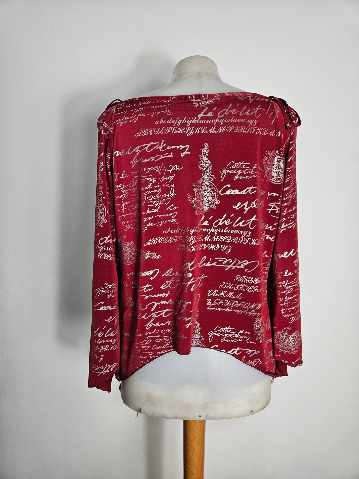 Haut col bénitier asymétrique rouge et argent