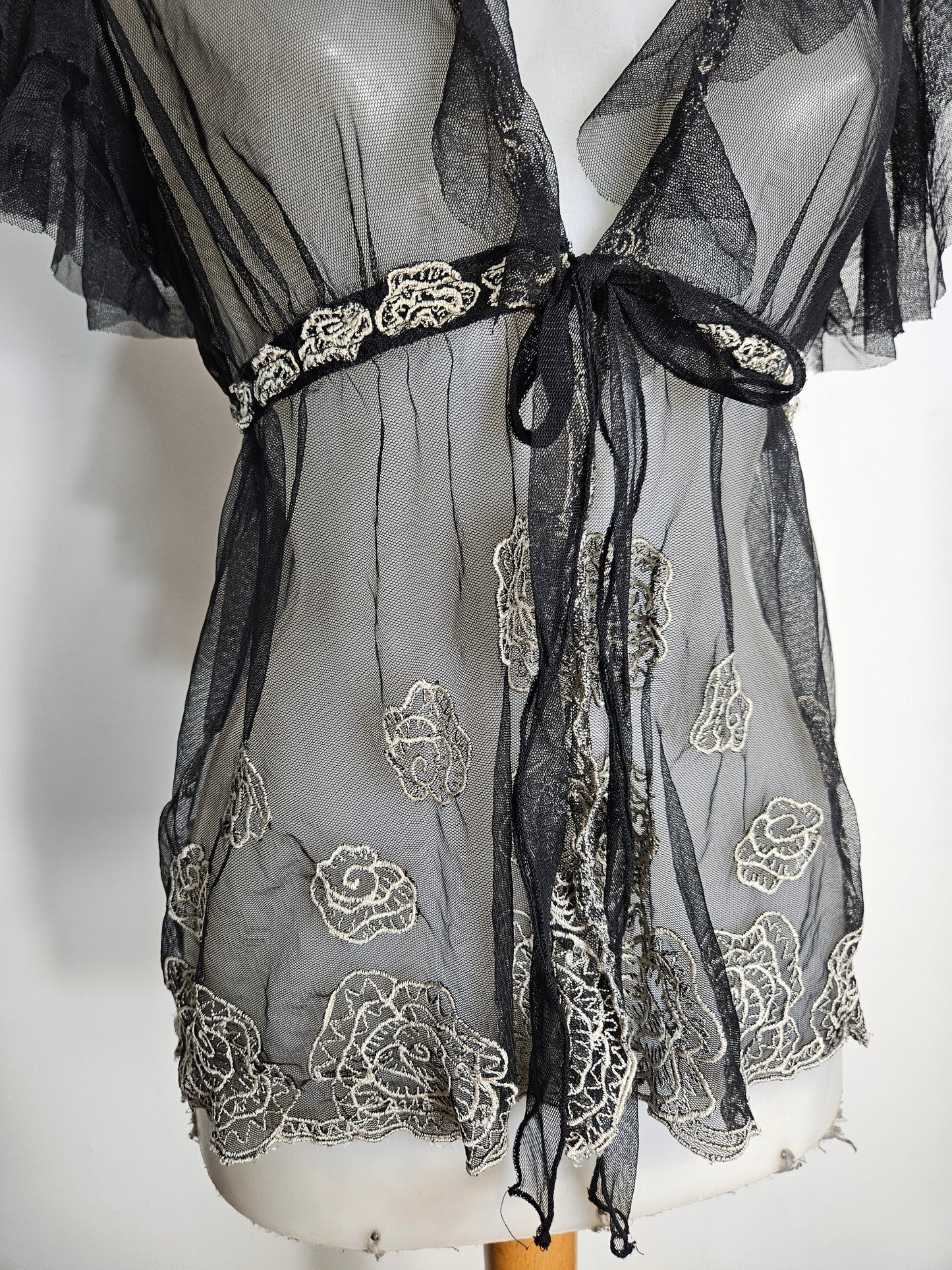 Haut en voile René Derhy