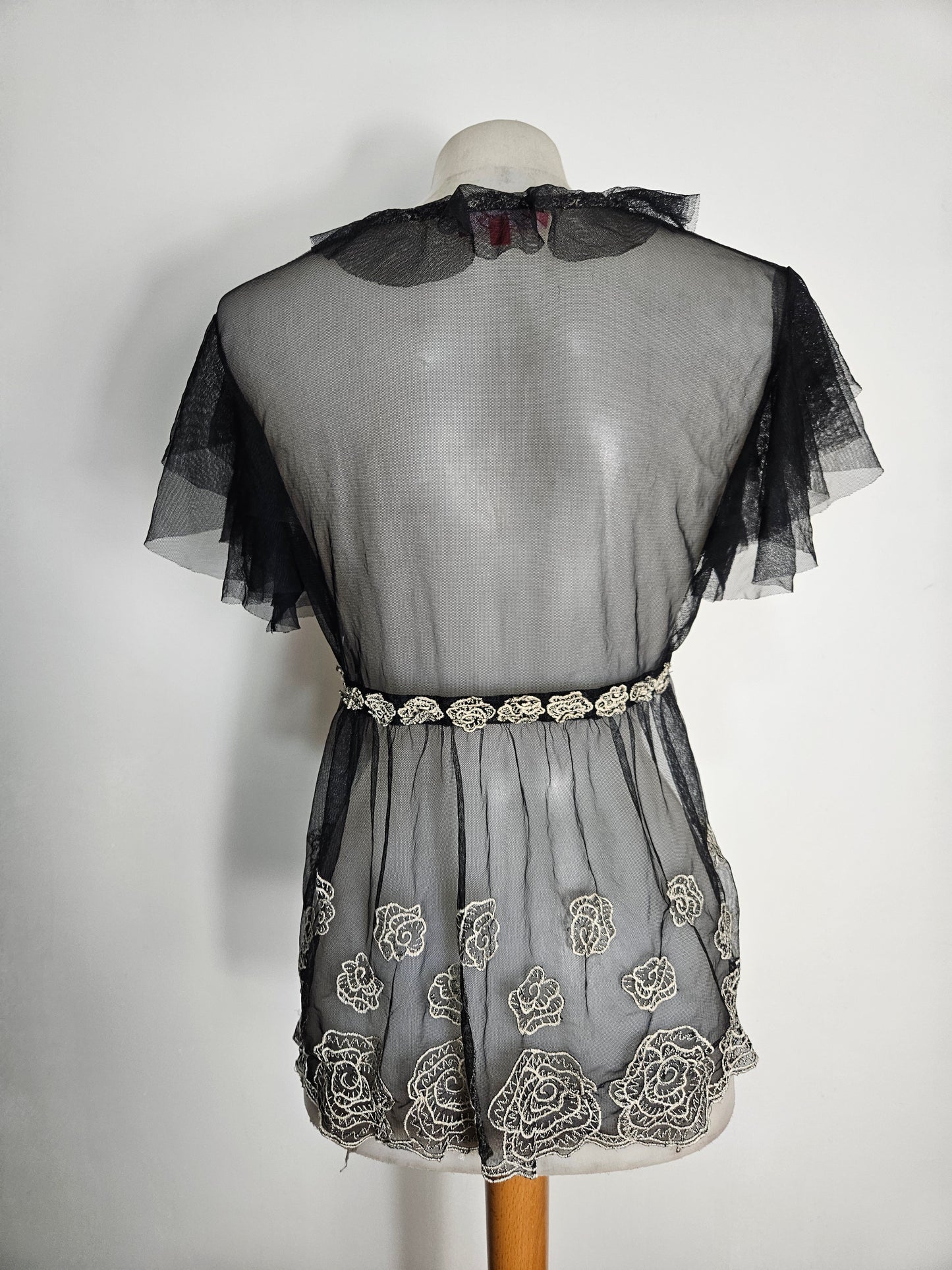 Haut en voile René Derhy