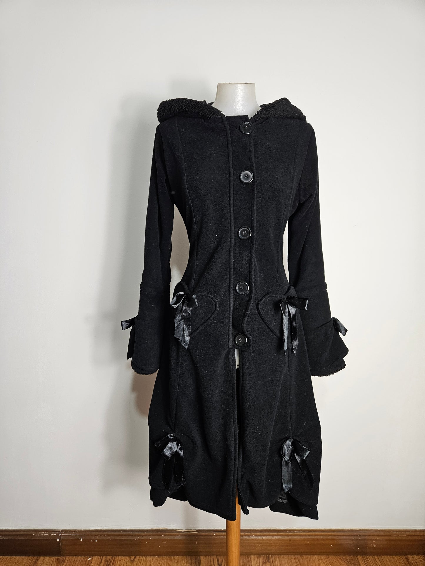 Long manteau à laçages