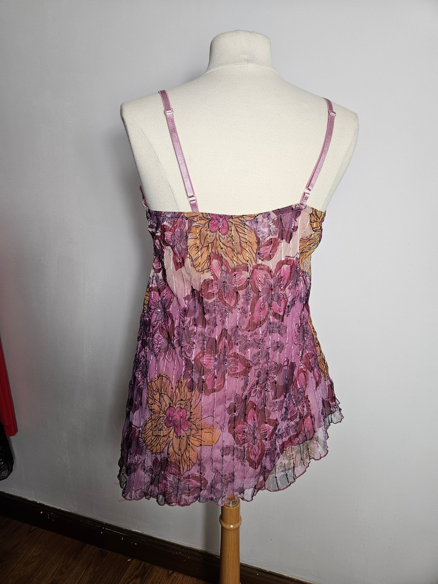 Haut en voile et sequins lila