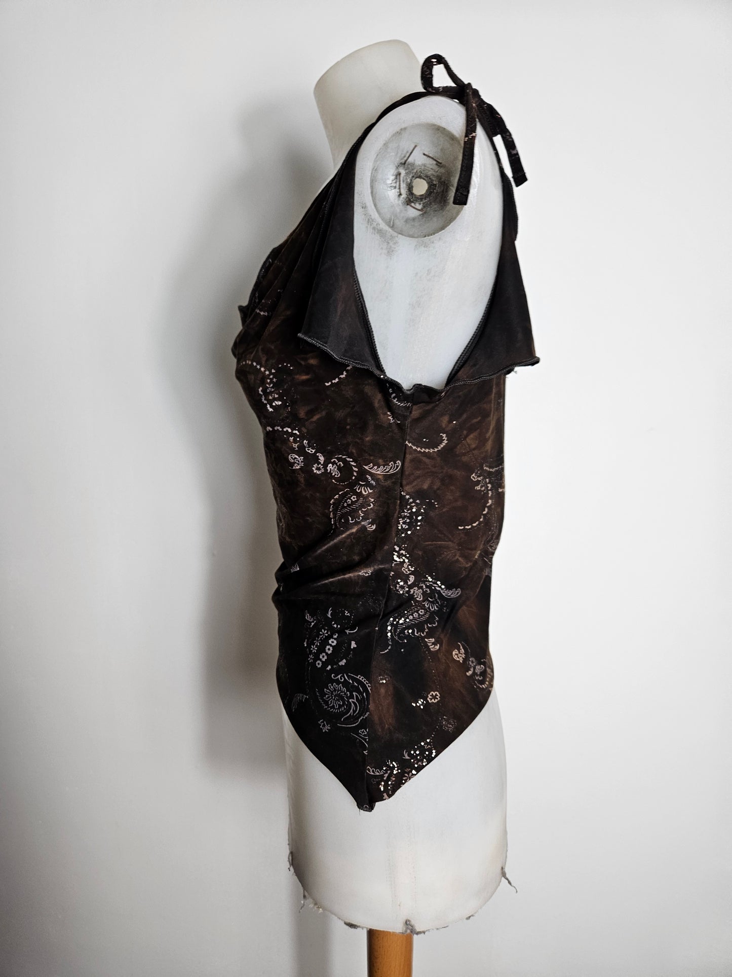 Top cuello drapeado tonos marrones