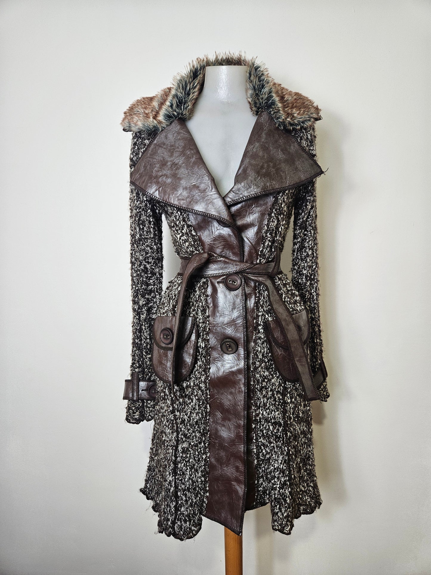 Lightweight multi-material coat