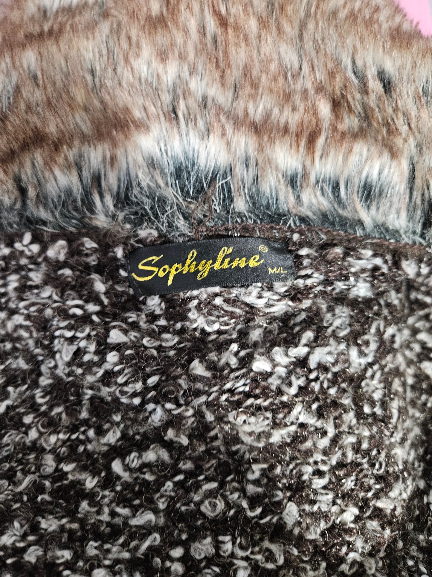 Lightweight multi-material coat