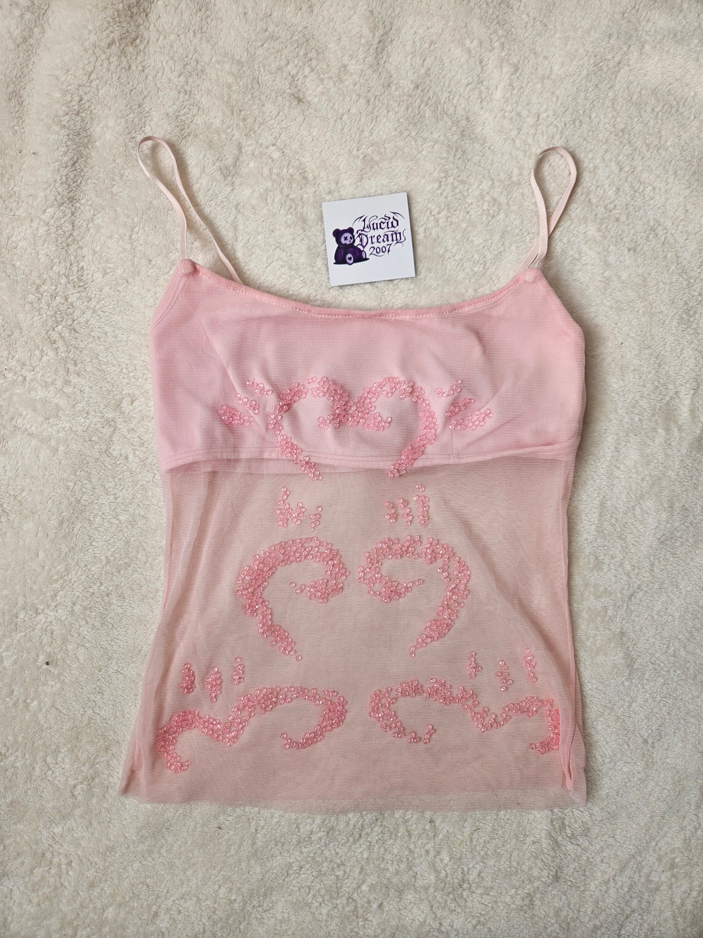 Haut rose en voile brodé
