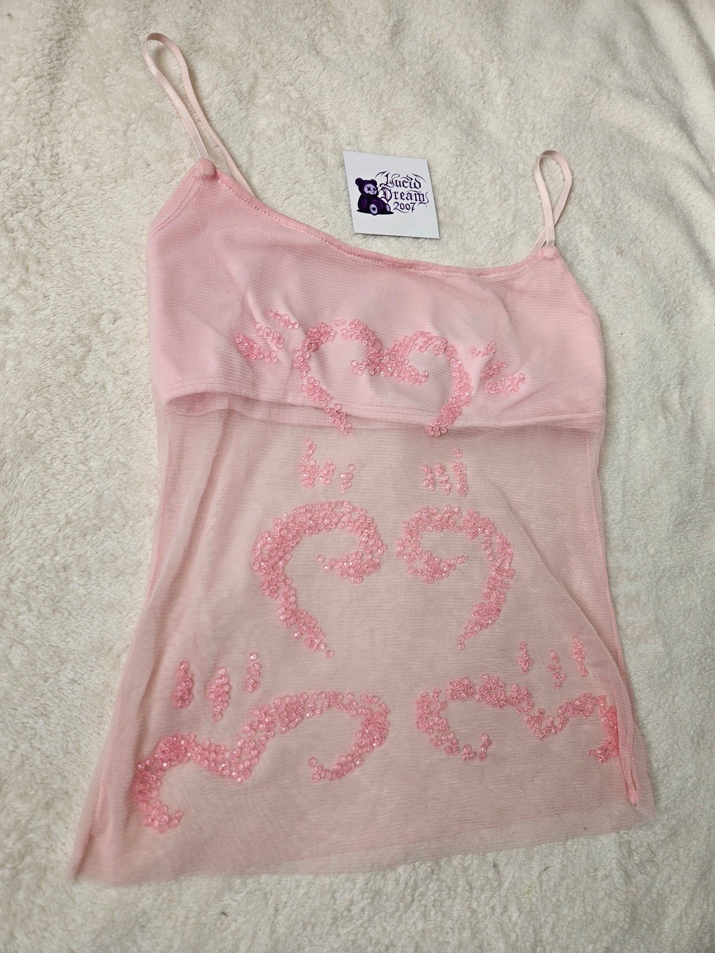 Haut rose en voile brodé