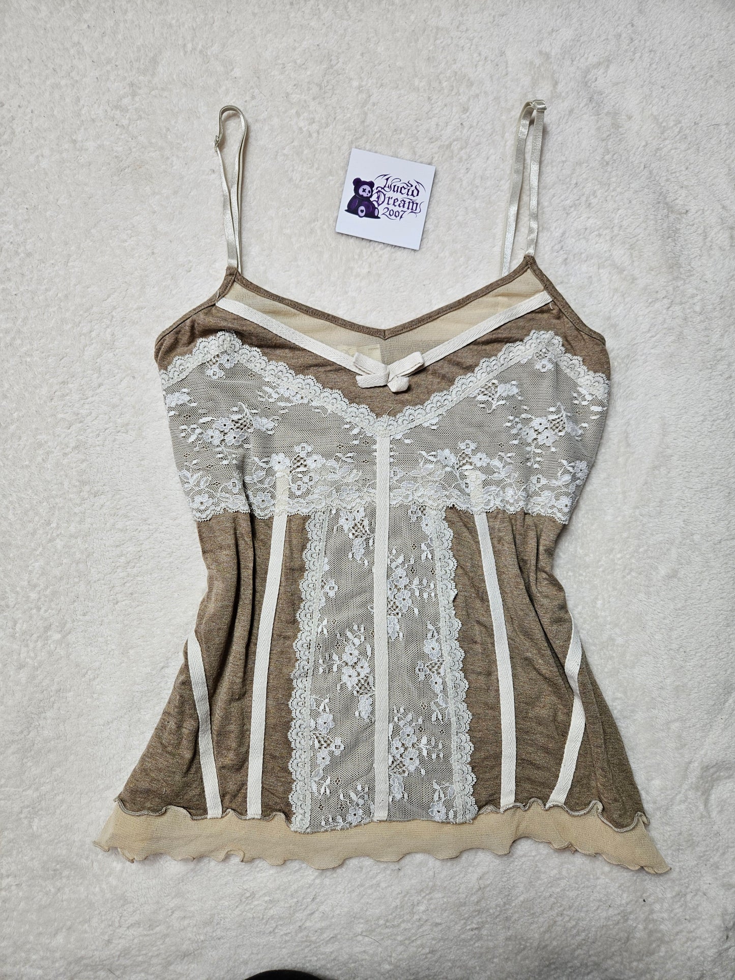 Haut marron détails dentelle