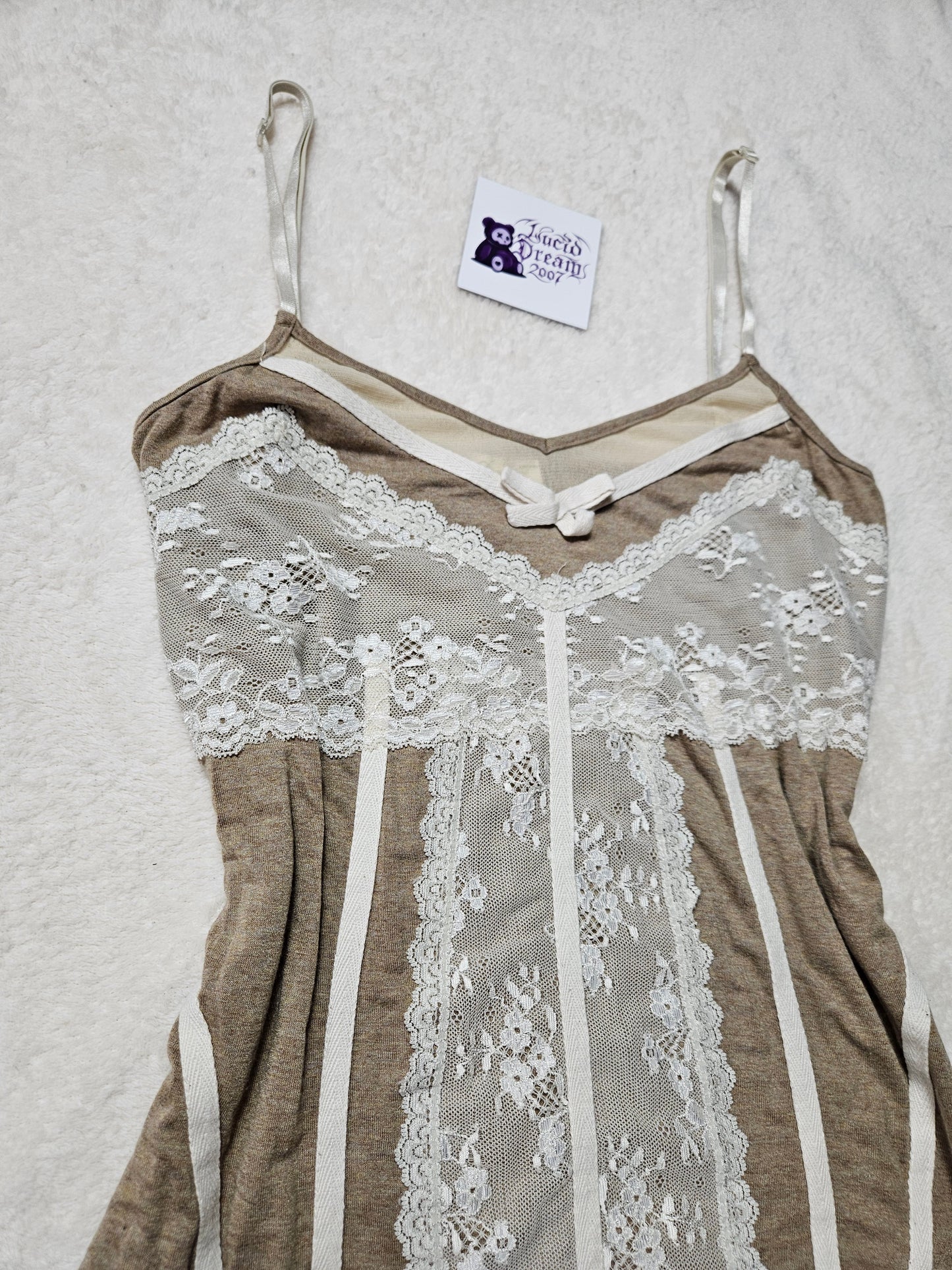Haut marron détails dentelle