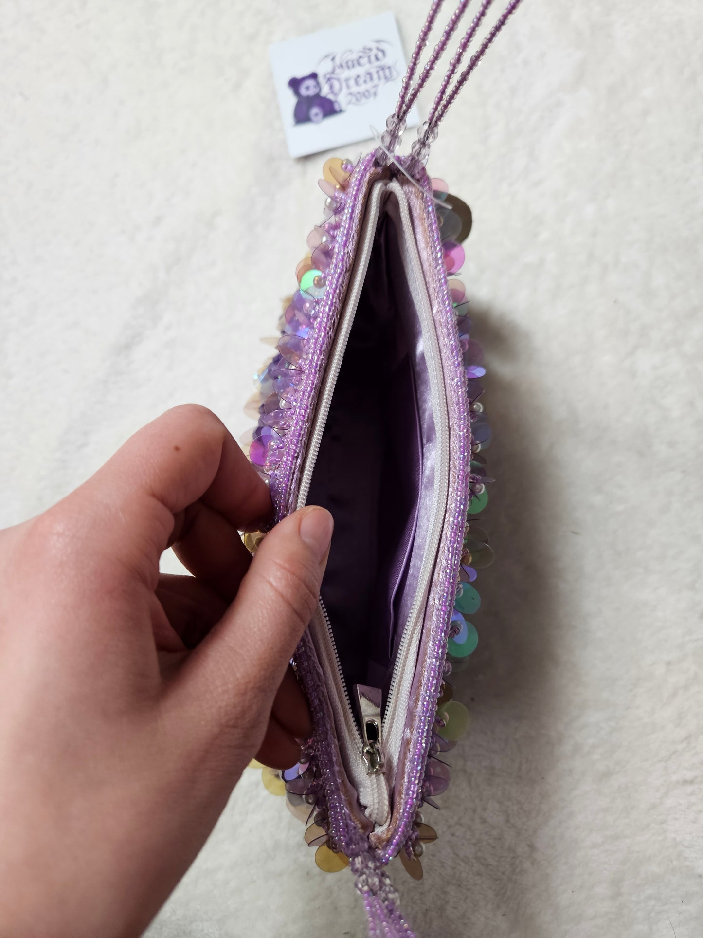 Pochette lila perles et sequins