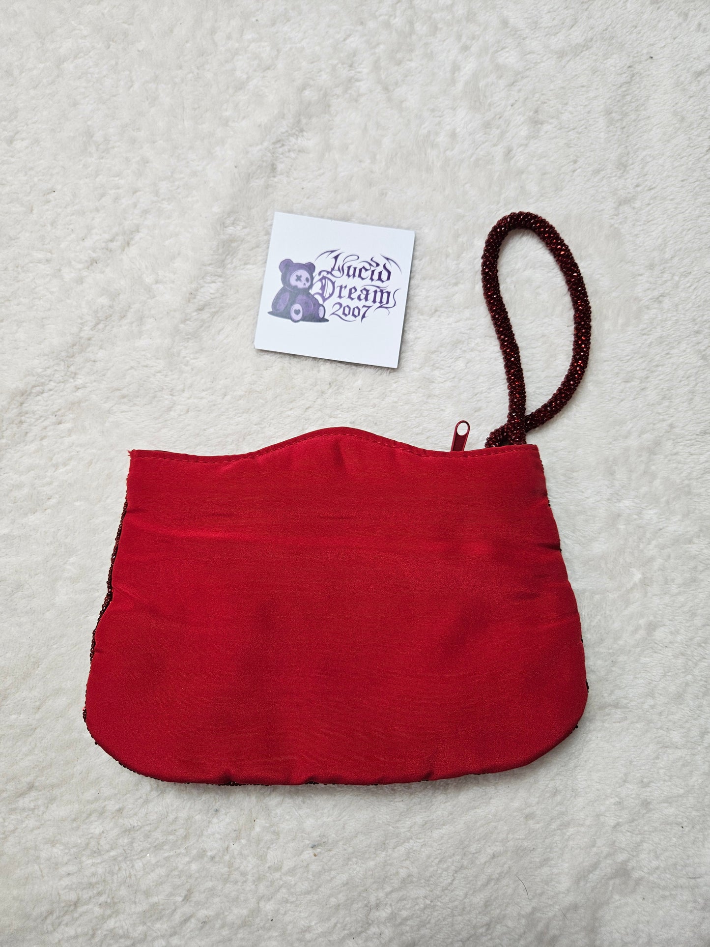 Pochette bordeaux perles et sequins