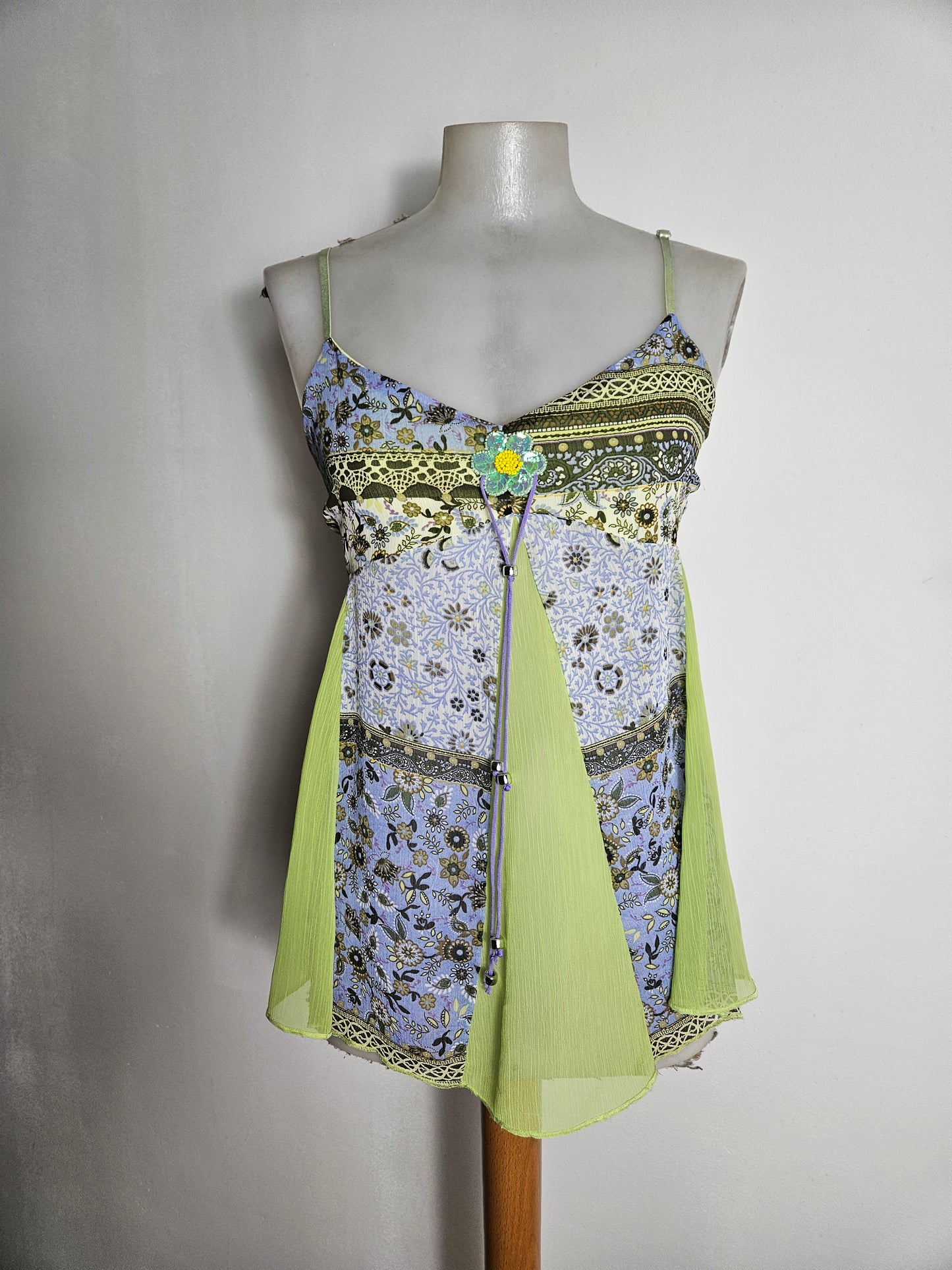 Haut en voile lila et vert