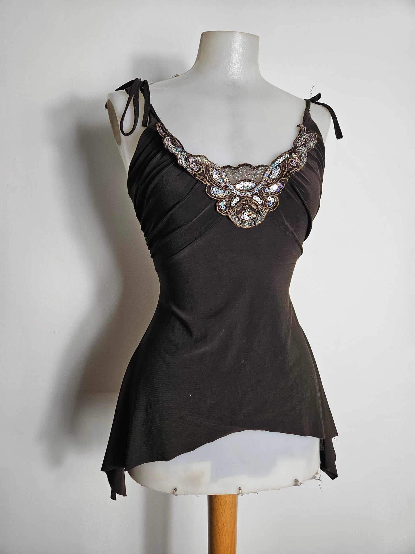 Haut asymétrique marron