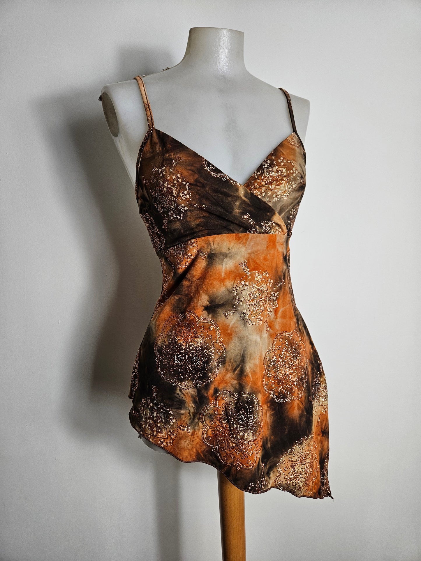 Haut asymétrique tons orange et marron