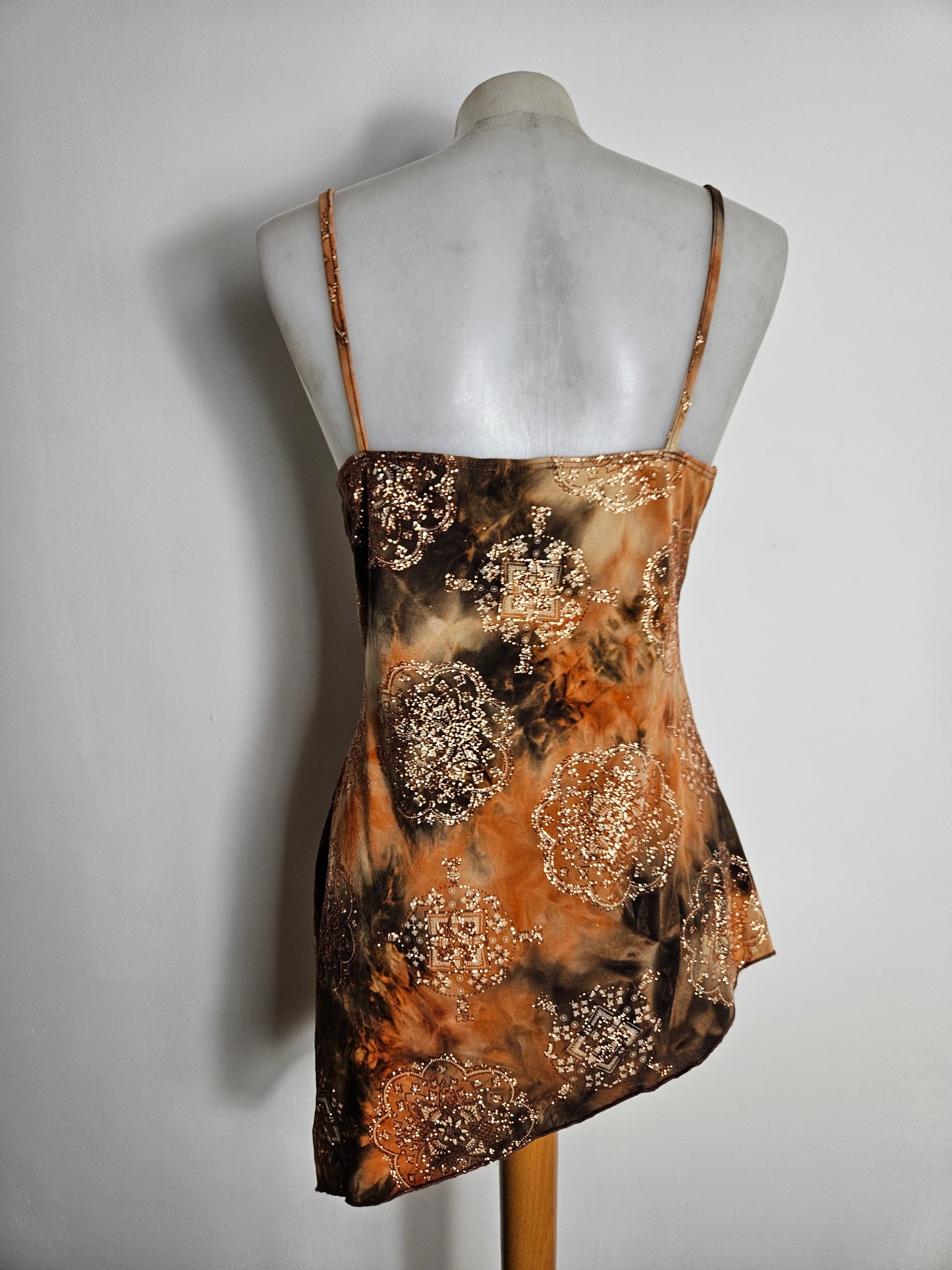 Haut asymétrique tons orange et marron