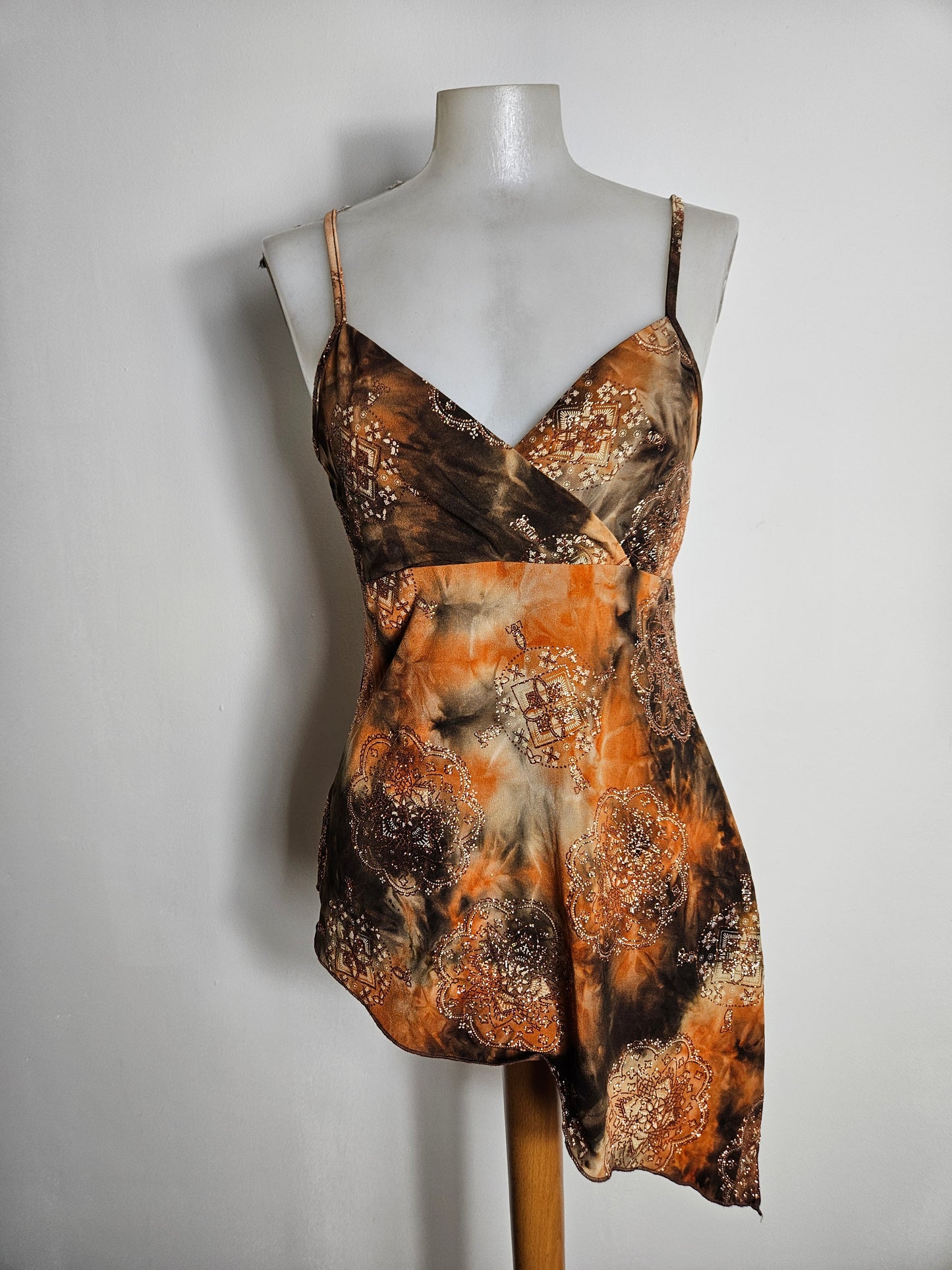 Haut asymétrique tons orange et marron
