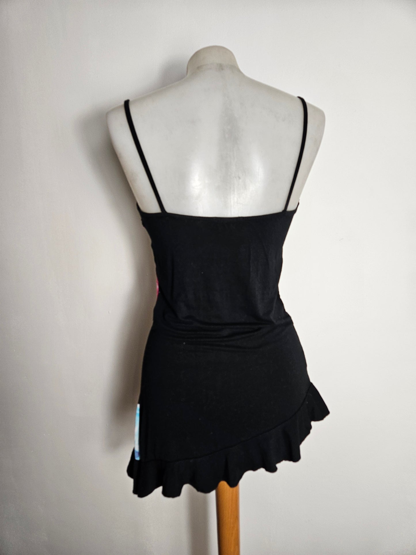 Haut asymétrique bleue et rose