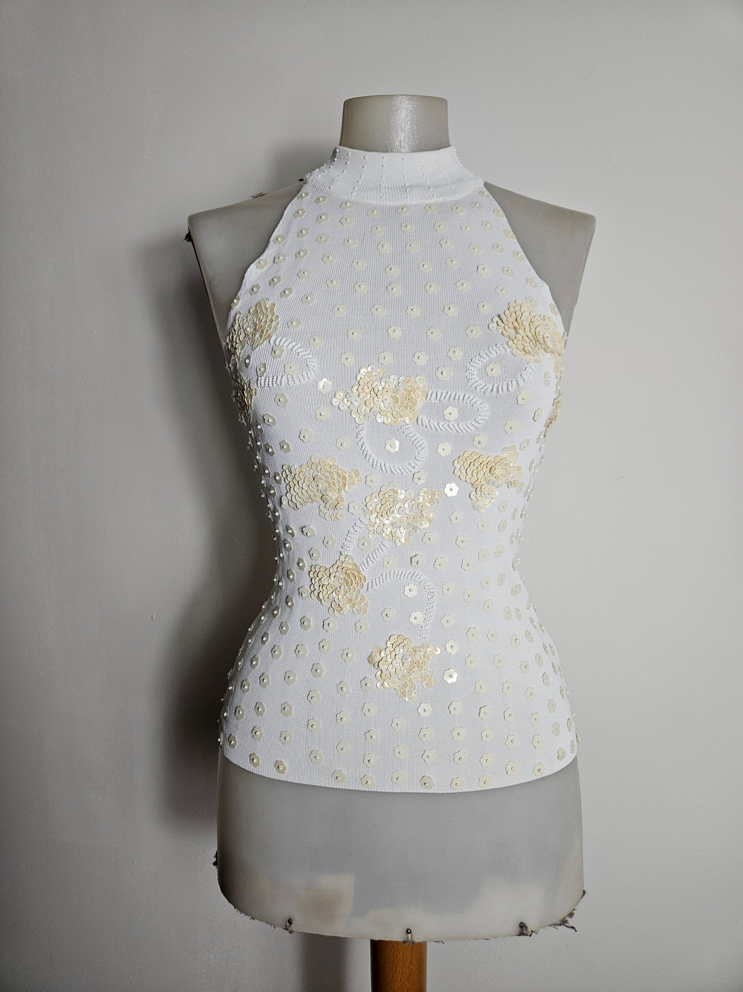 Haut col montant brodé