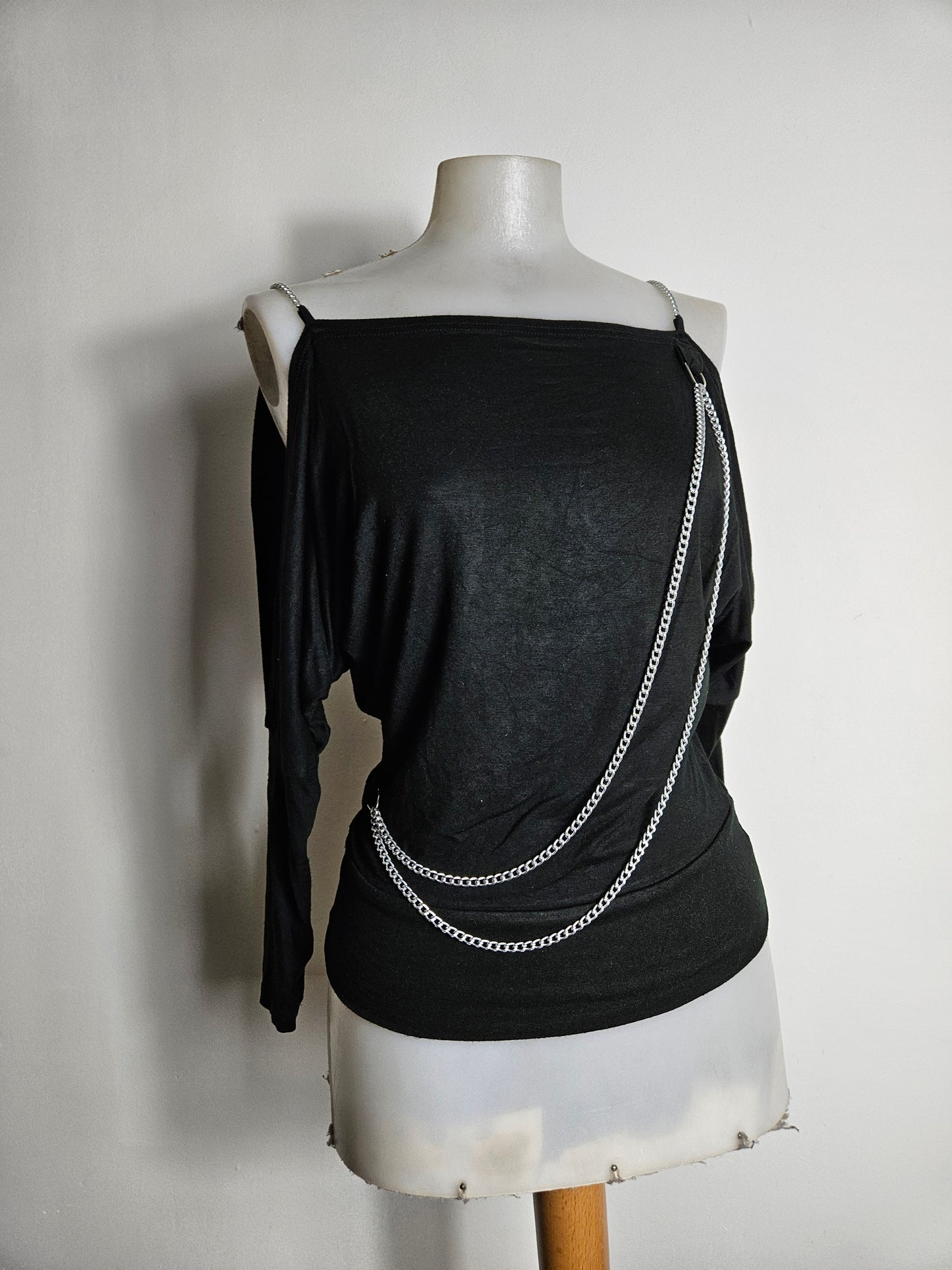 Haut asymétrique détails chaîne