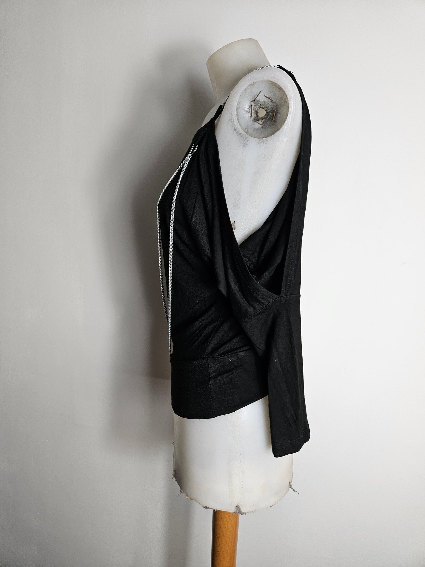 Haut asymétrique détails chaîne
