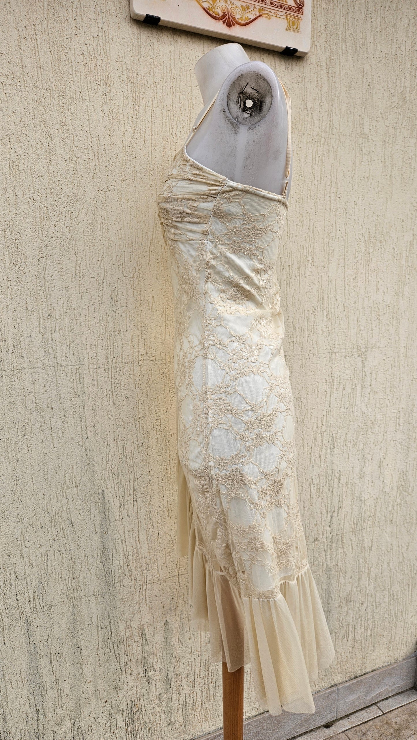 Robe en dentelle crème